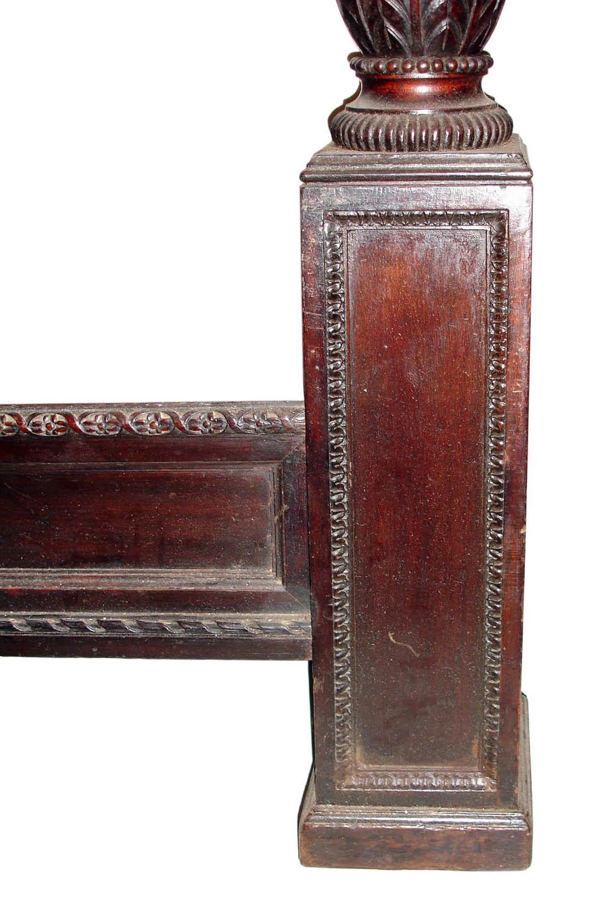 Cama antigua de cuatro postes en Bueno estado para la venta en Bradford-on-Avon, Wiltshire