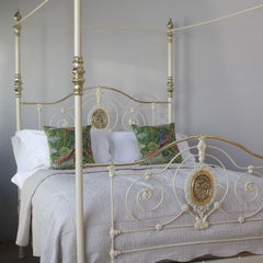 Antique Four-Poster Bed in Cream, M4P27