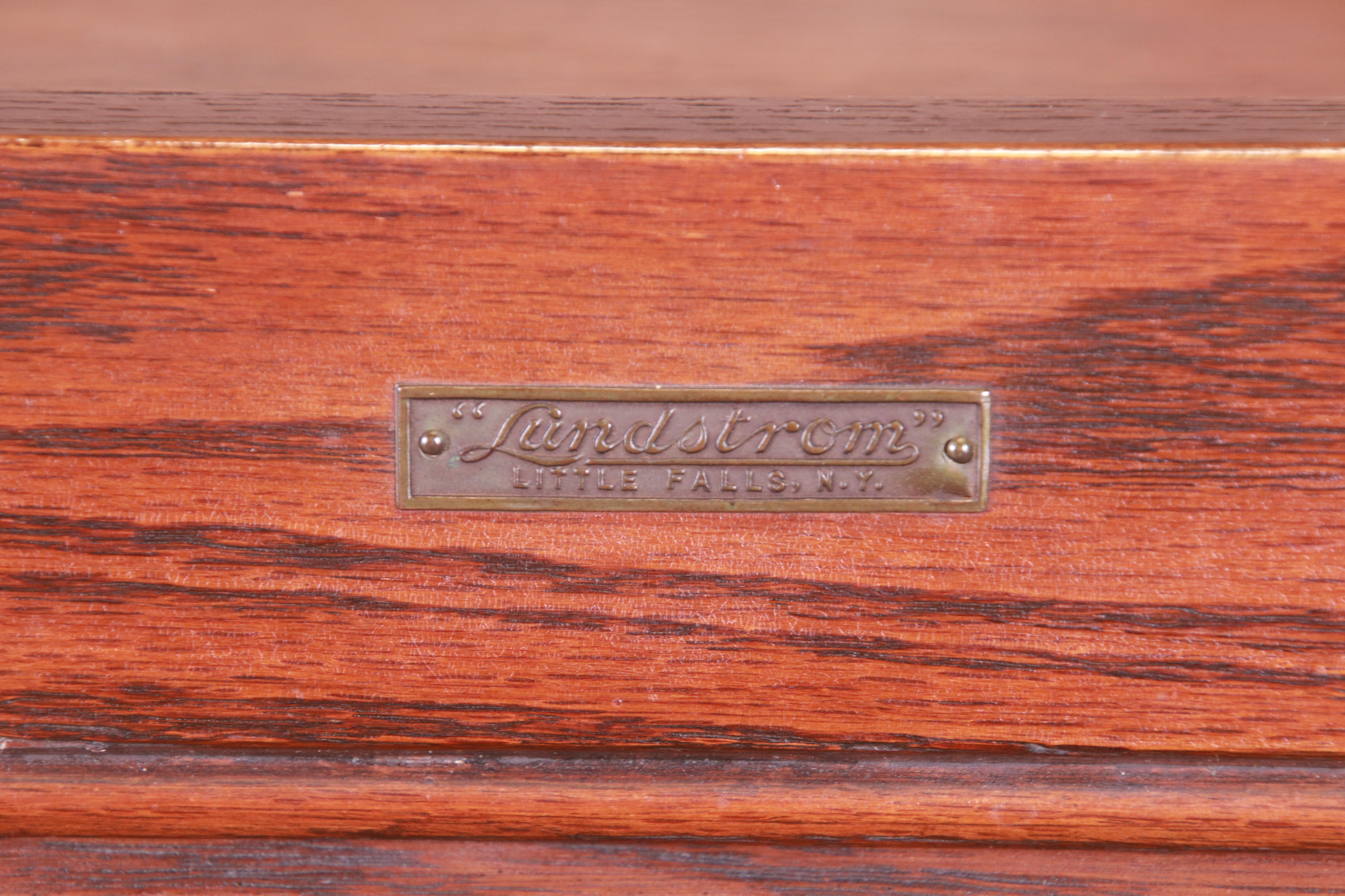 Antique Four-Stack Oak Barrister Bookcase by Lundstrom, circa 1920s In Good Condition In South Bend, IN