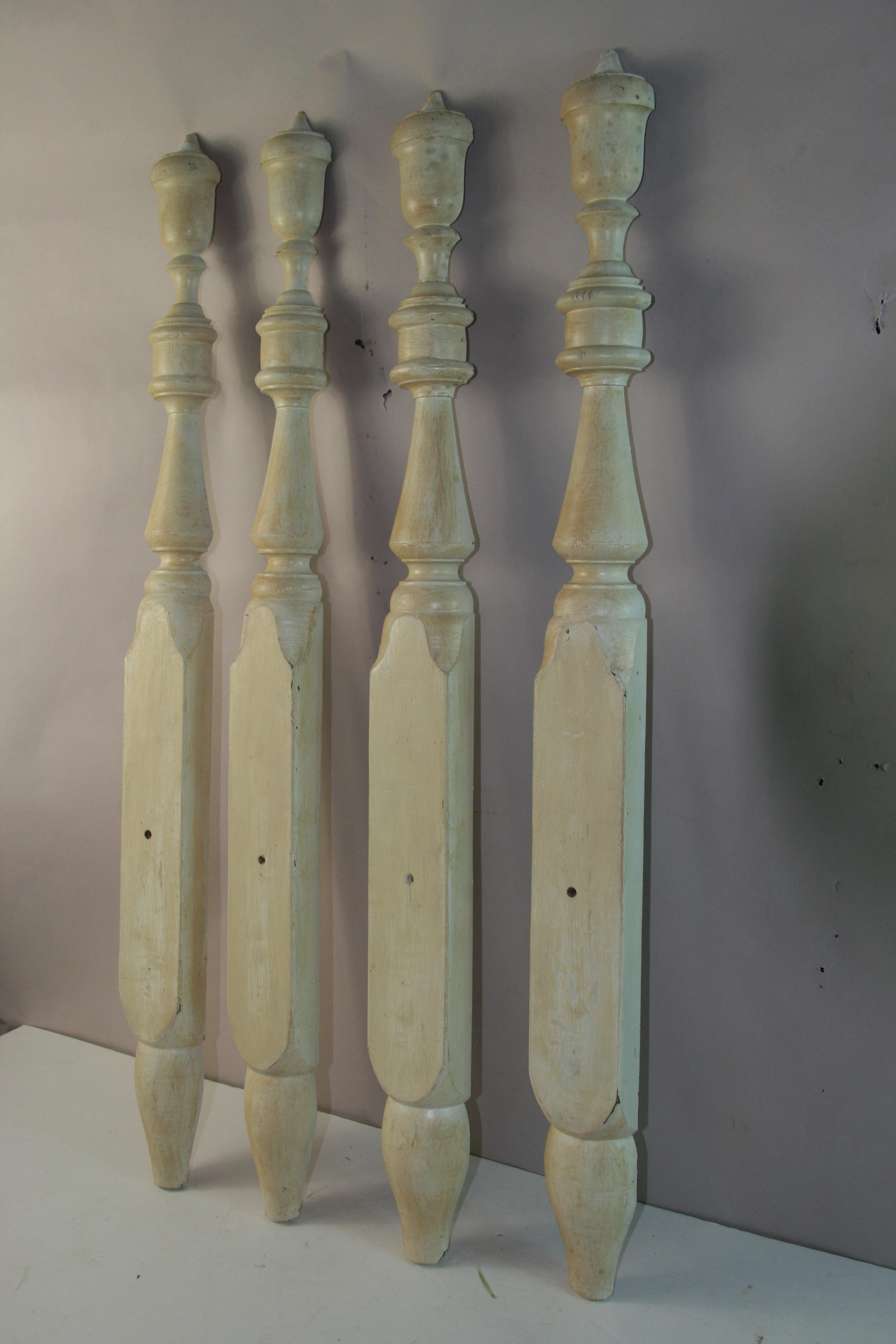 Antike   Vier gedreht  Wood Architektonische Elemente im Angebot 3