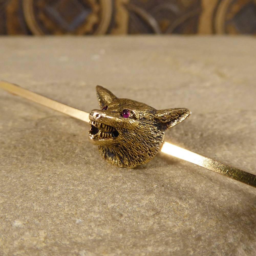 Antique Fox Head Ruby 15 Carat Gold Pin Brooch In Good Condition In Yorkshire, West Yorkshire