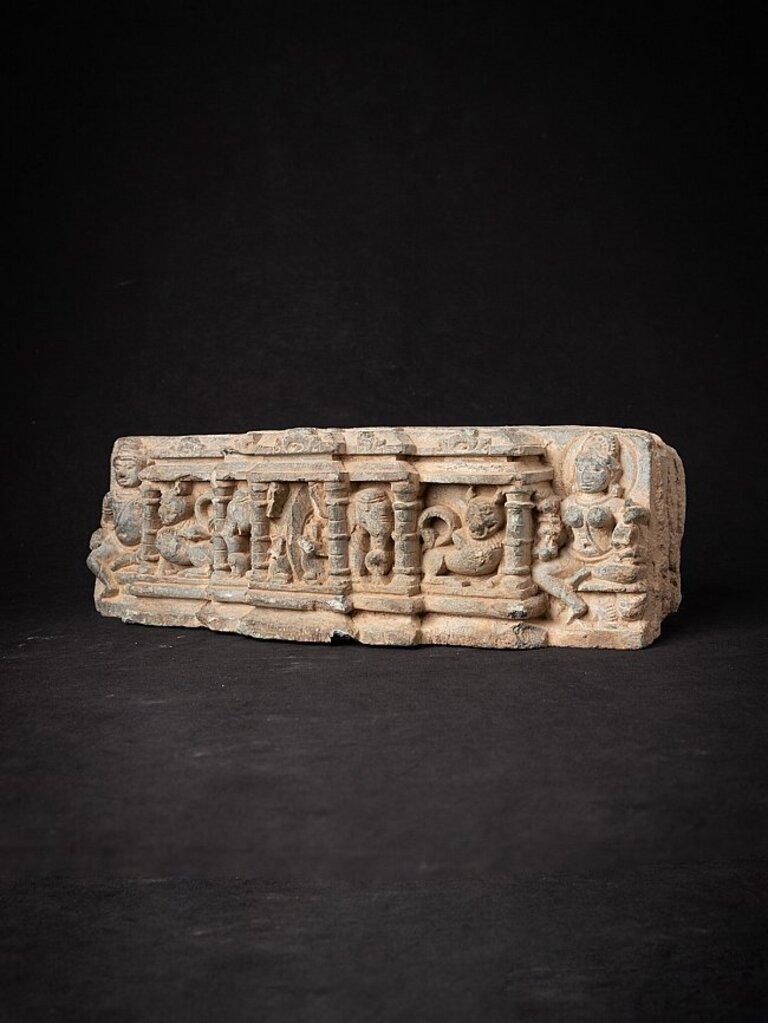 Material: Natural stone / granite
Material: wood
13 cm high 
40 cm wide and 14 cm deep
Weight: 13.05 kgs
Originating from India
12-13th century
With several Hindu figures.
 