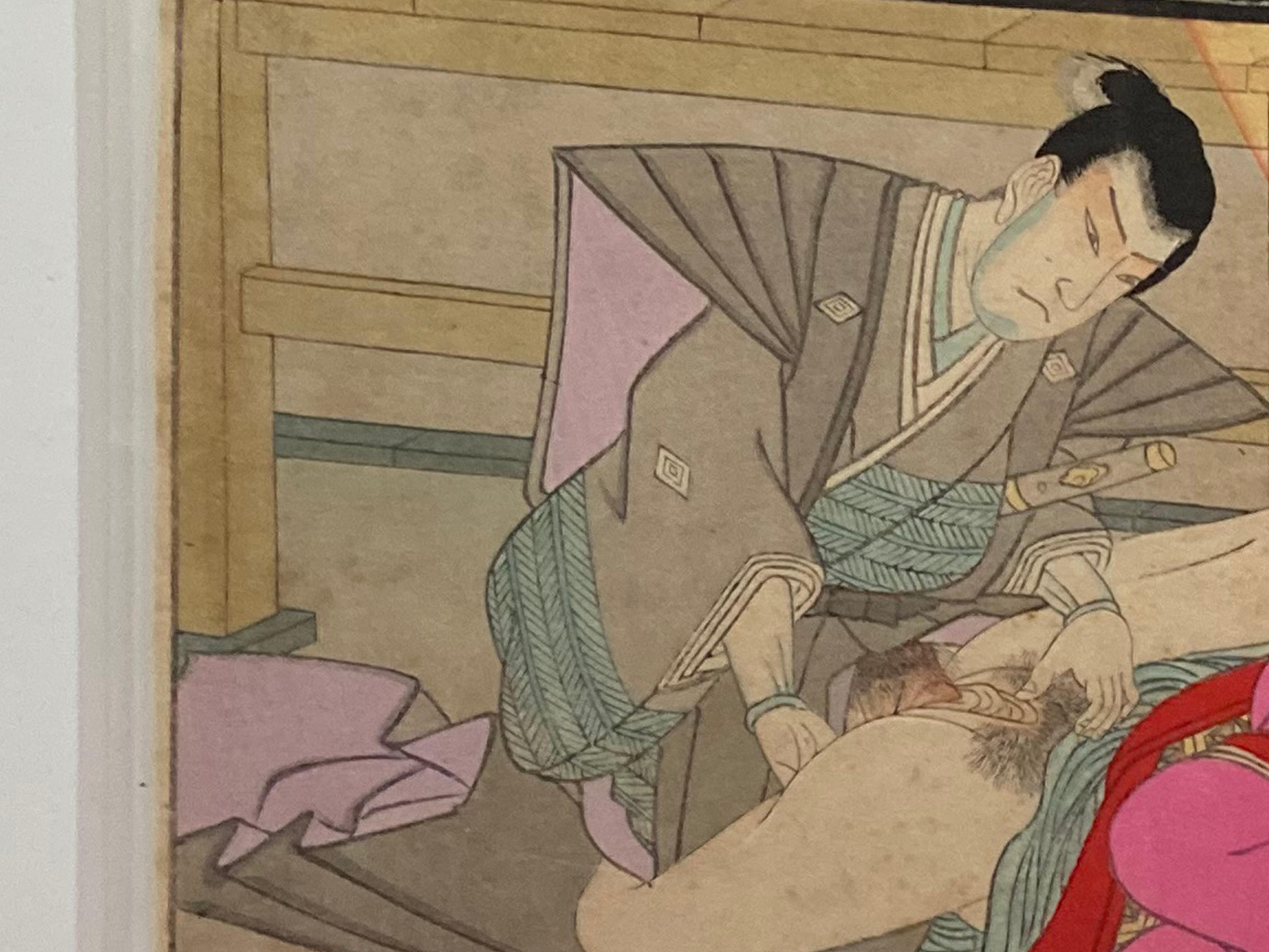 Antiker gerahmter japanischer Shunga-Holzschnitt mit dem Druck eines Paares, das Liebe macht (Glas) im Angebot