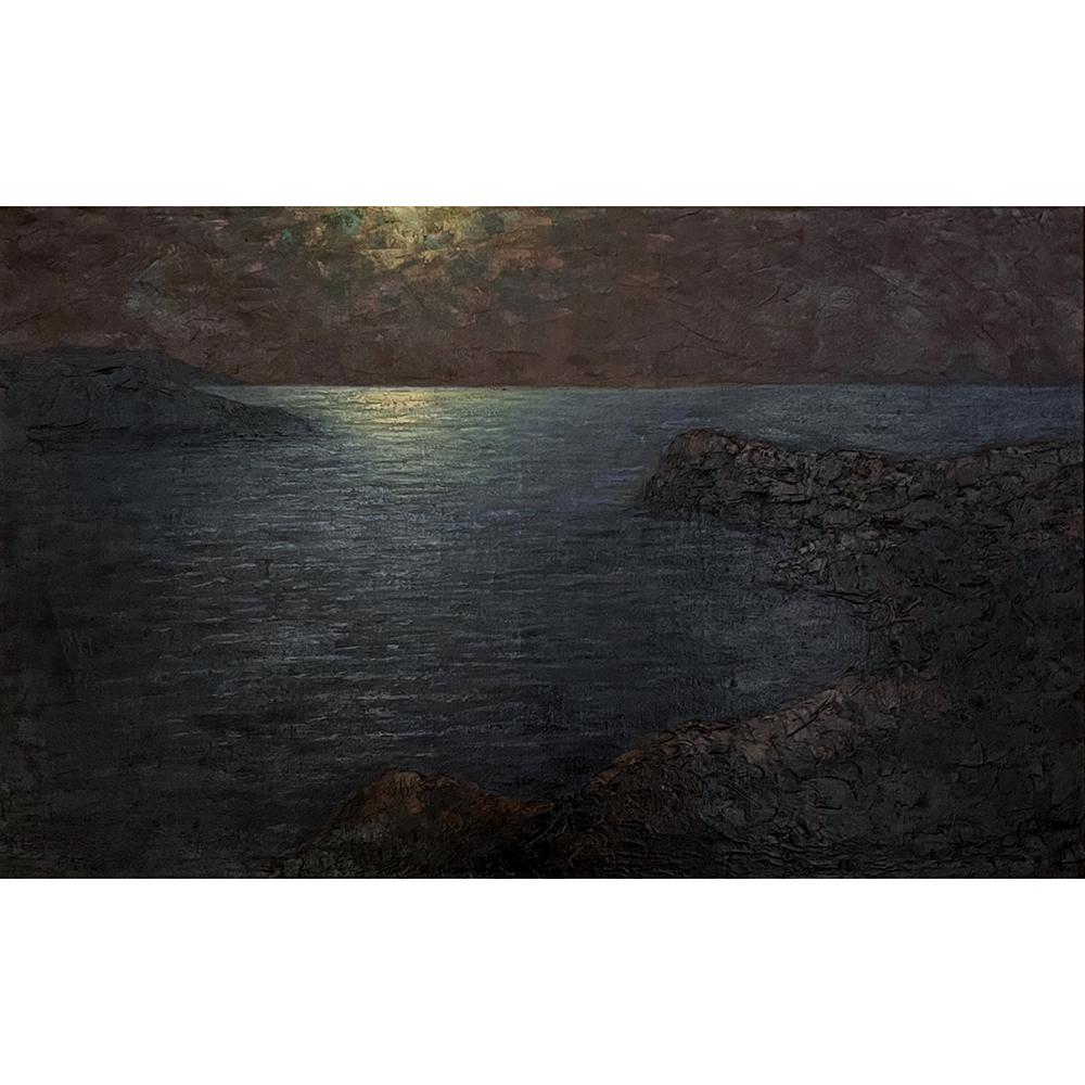 Das antike gerahmte Ölgemälde auf Leinwand von Dieudonne Jacobs (1887-1967) ist ein bemerkenswertes Werk, das von einer friedlichen, mondbeschienenen Küste in einer ruhigen, bewölkten Nacht inspiriert ist. Jacobs hat die abendliche Färbung in