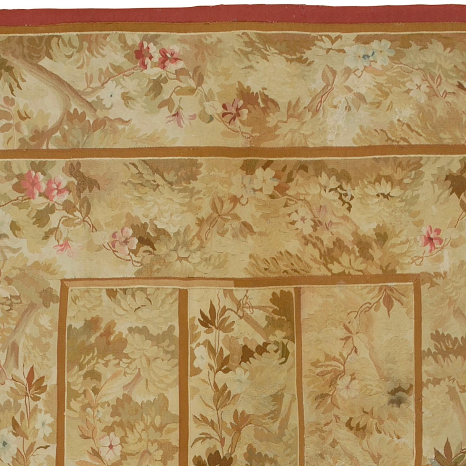 Antiker französischer Aubusson-Teppich aus Frankreich (Handgewebt) im Angebot
