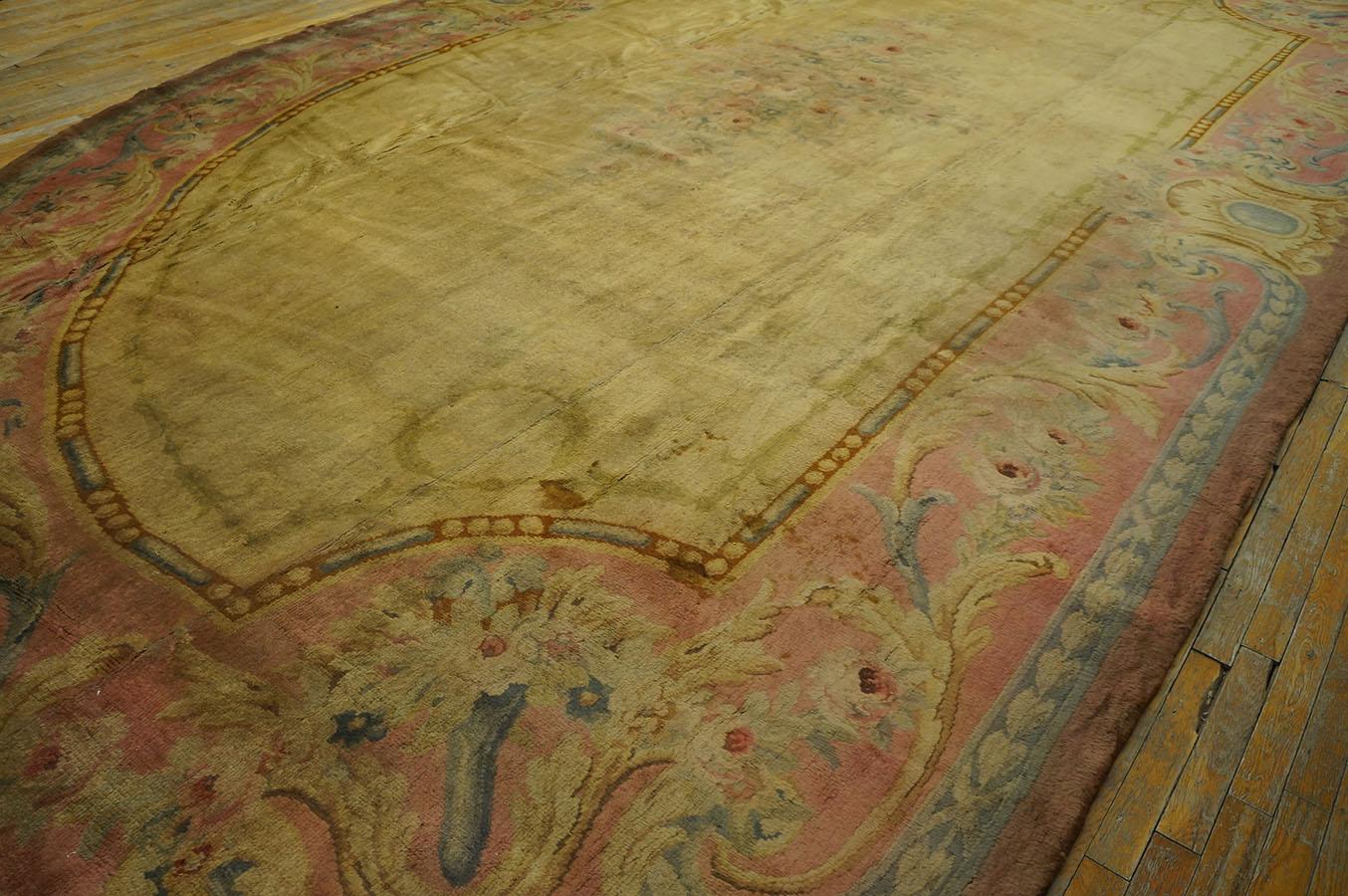 Late 19th Century French Savonnerie Carpet (12' 3'' x 21' - 375 x 640 cm ) For Sale 7
