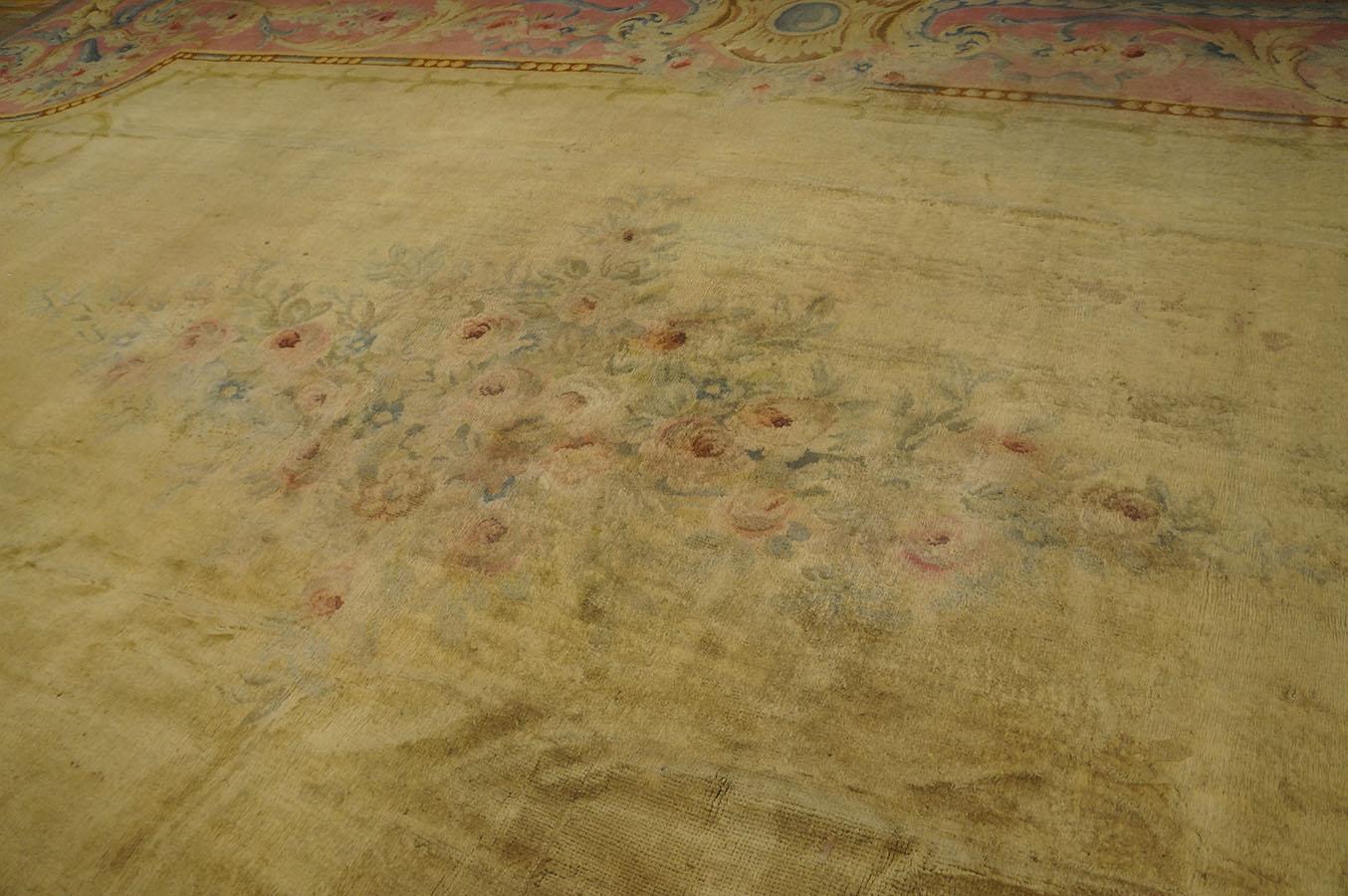 Wool Late 19th Century French Savonnerie Carpet (12' 3'' x 21' - 375 x 640 cm ) For Sale
