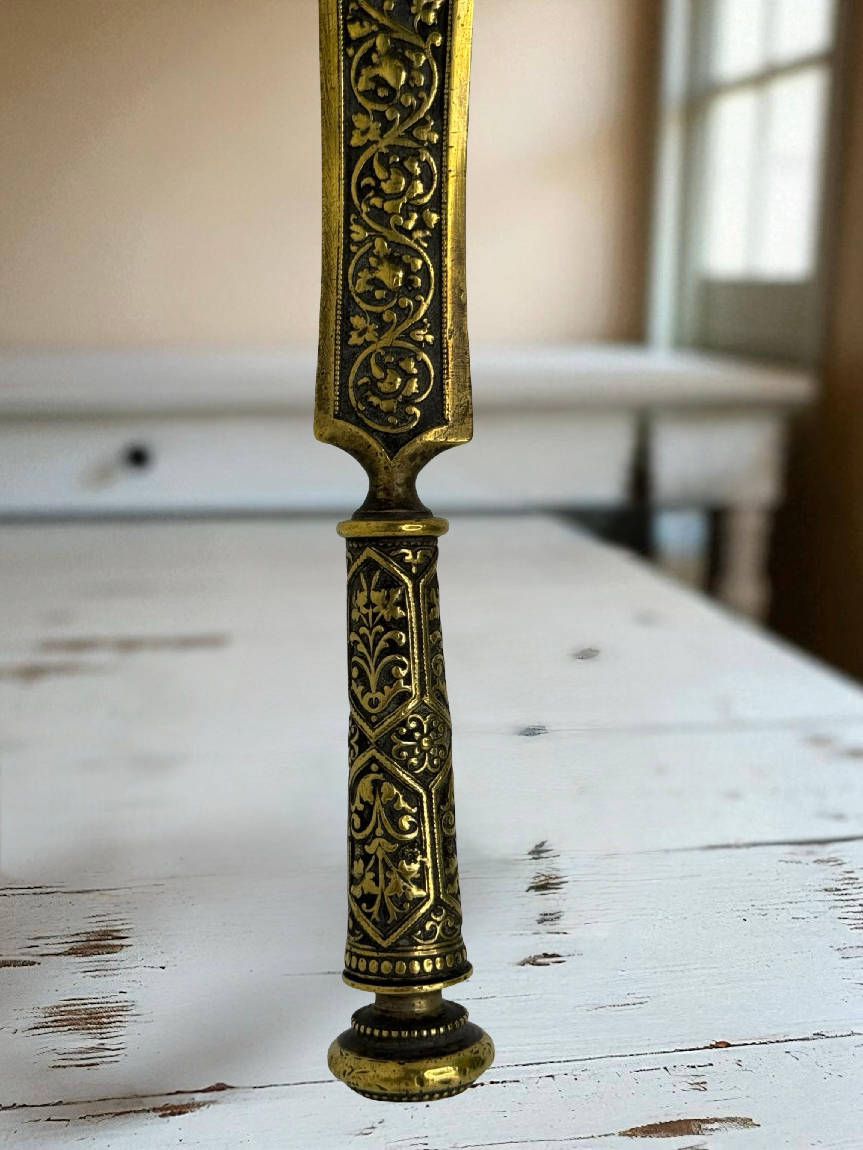 Antique Franch Art Nouveau Bronze Letter Opener, 1900s or older For Sale 4