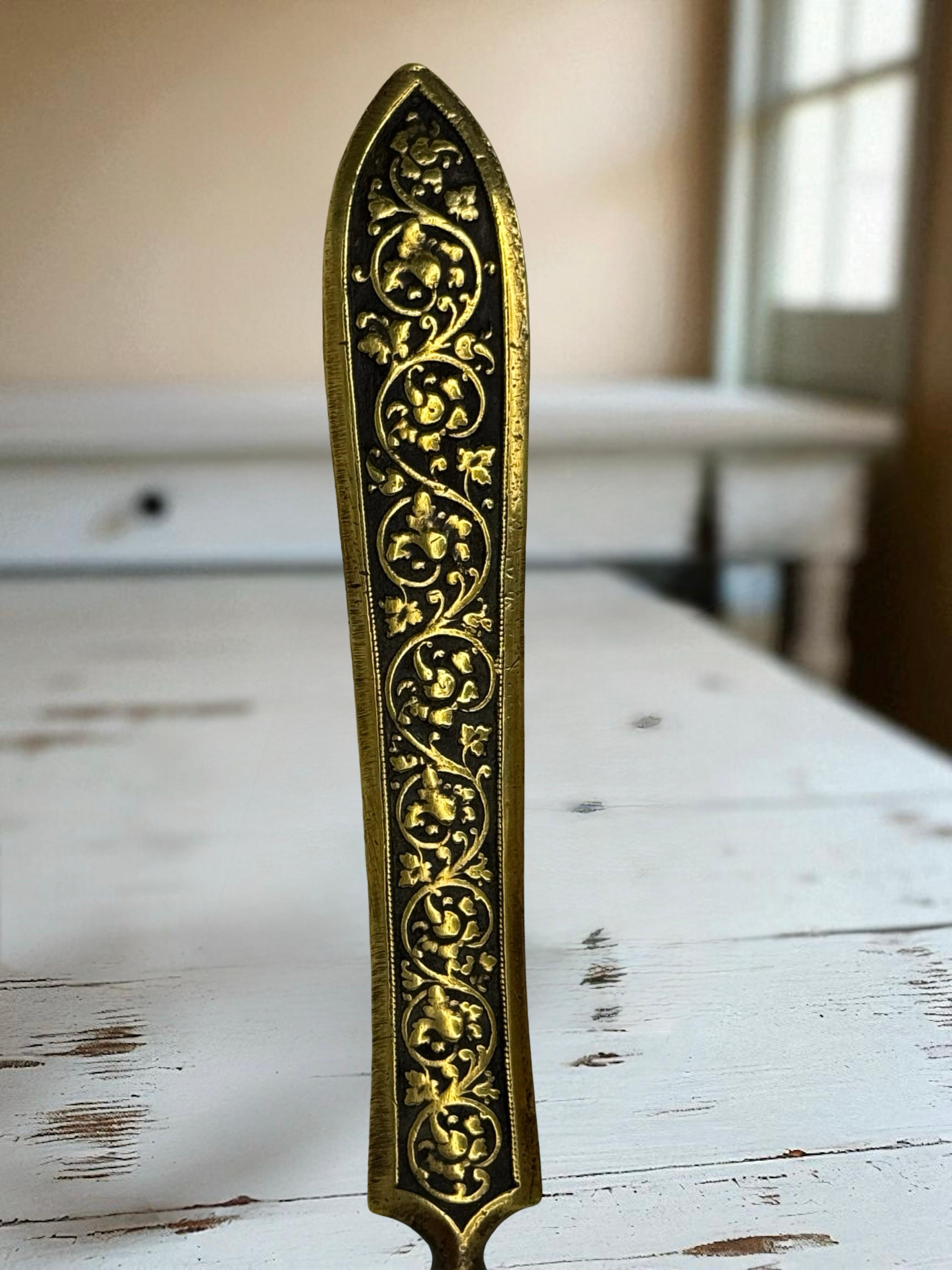 Antique Franch Art Nouveau Bronze Letter Opener, 1900s or older For Sale 5