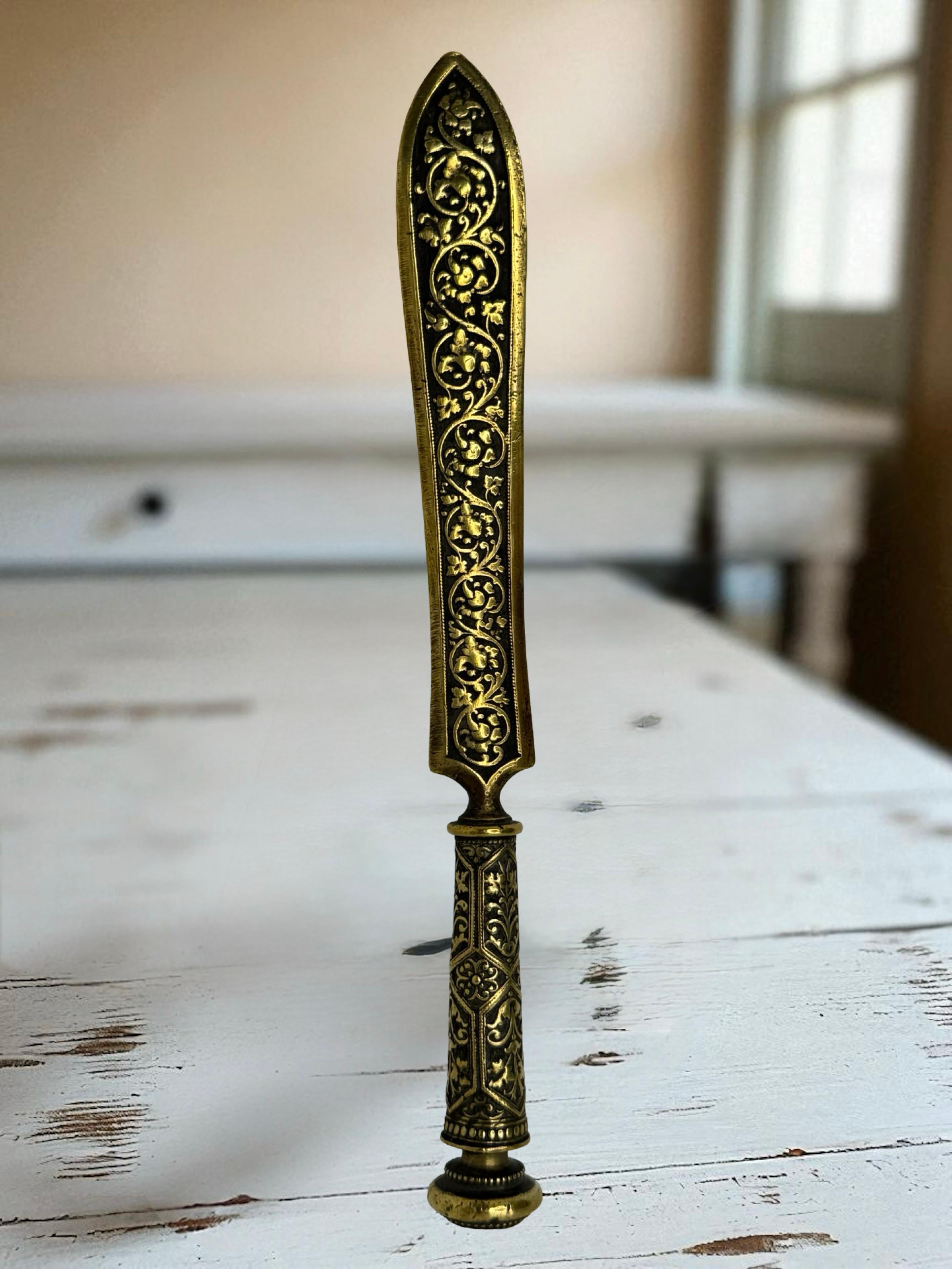 Antique Franch Art Nouveau Bronze Letter Opener, 1900s or older For Sale 1