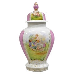 Antico vaso con coperchio in porcellana rosa vittoriana di Francois Boucher