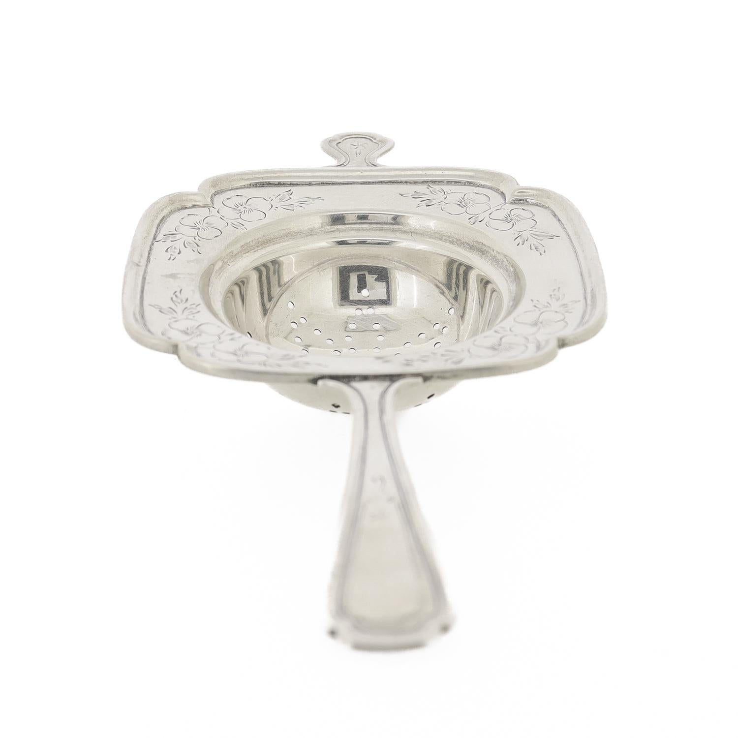 Antico colino da tè in argento sterling Frank Whiting con fiori di ciliegio in vendita 1