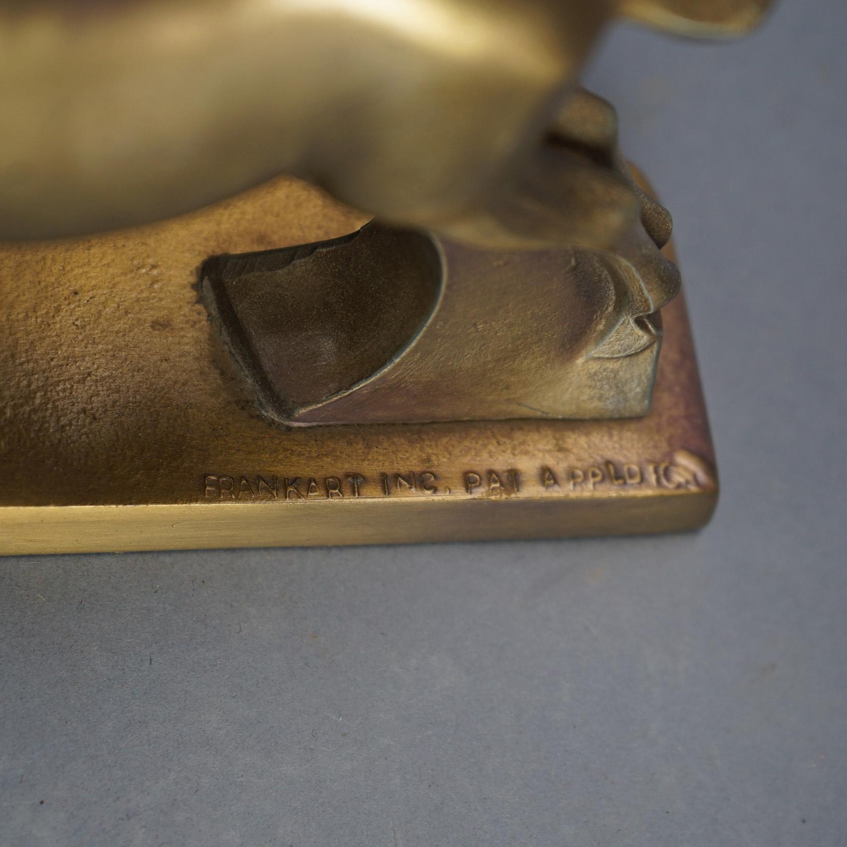 Antike Frankart Art Deco vergoldetem Metall gegossen figuralen Hirsch Buchstützen C1930 (Gegossen) im Angebot