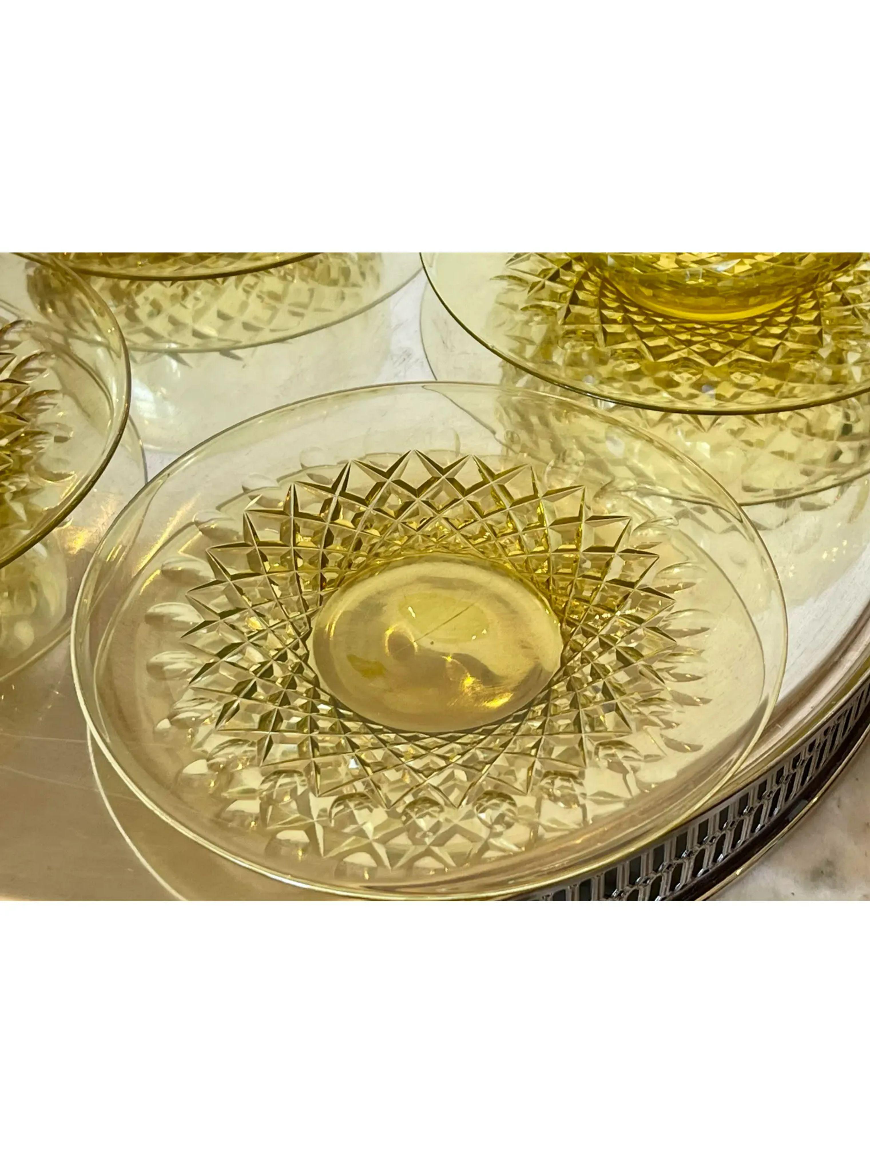 Antique Frederick Carder for Steuben Yellow Crystal Bowls & Underplates 8 Pc Set In Good Condition For Sale In LOS ANGELES, CA
