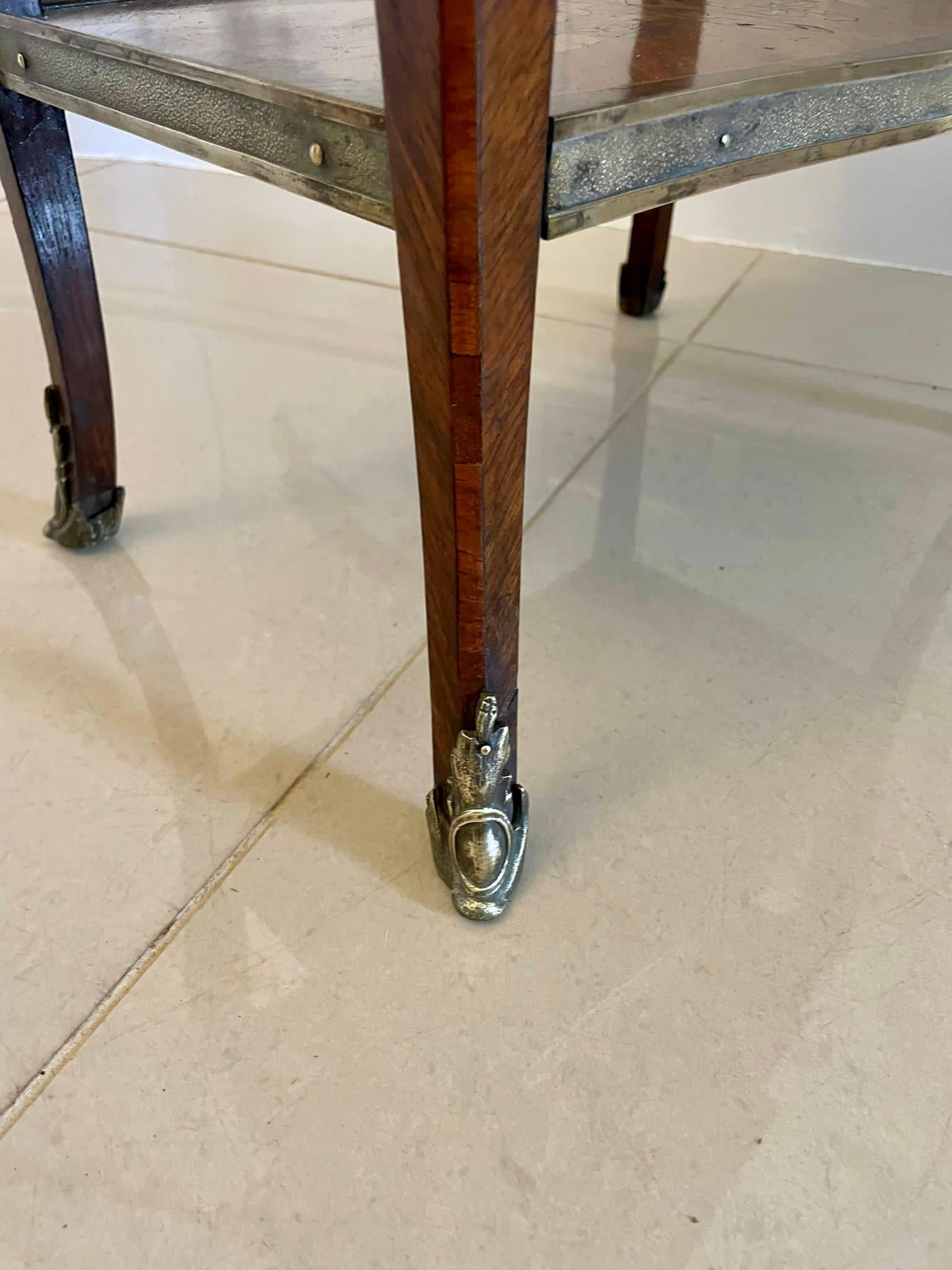 Antico cassettone di qualità intarsiato in legno di Kingwood in vendita 6