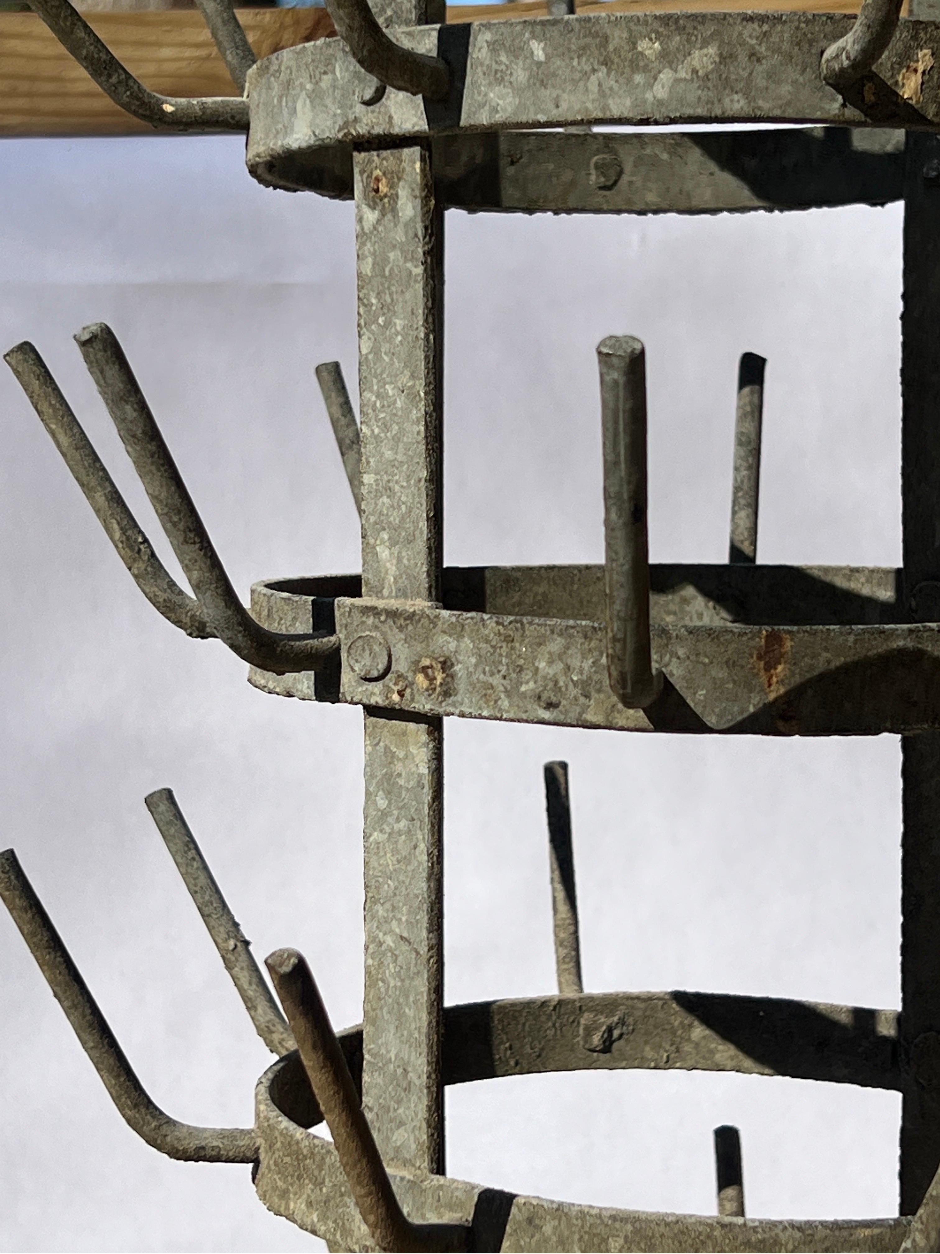 Antique French 10-Tier Zinc Wine Bottle Drying Rack, circa 1900 in vendita 1