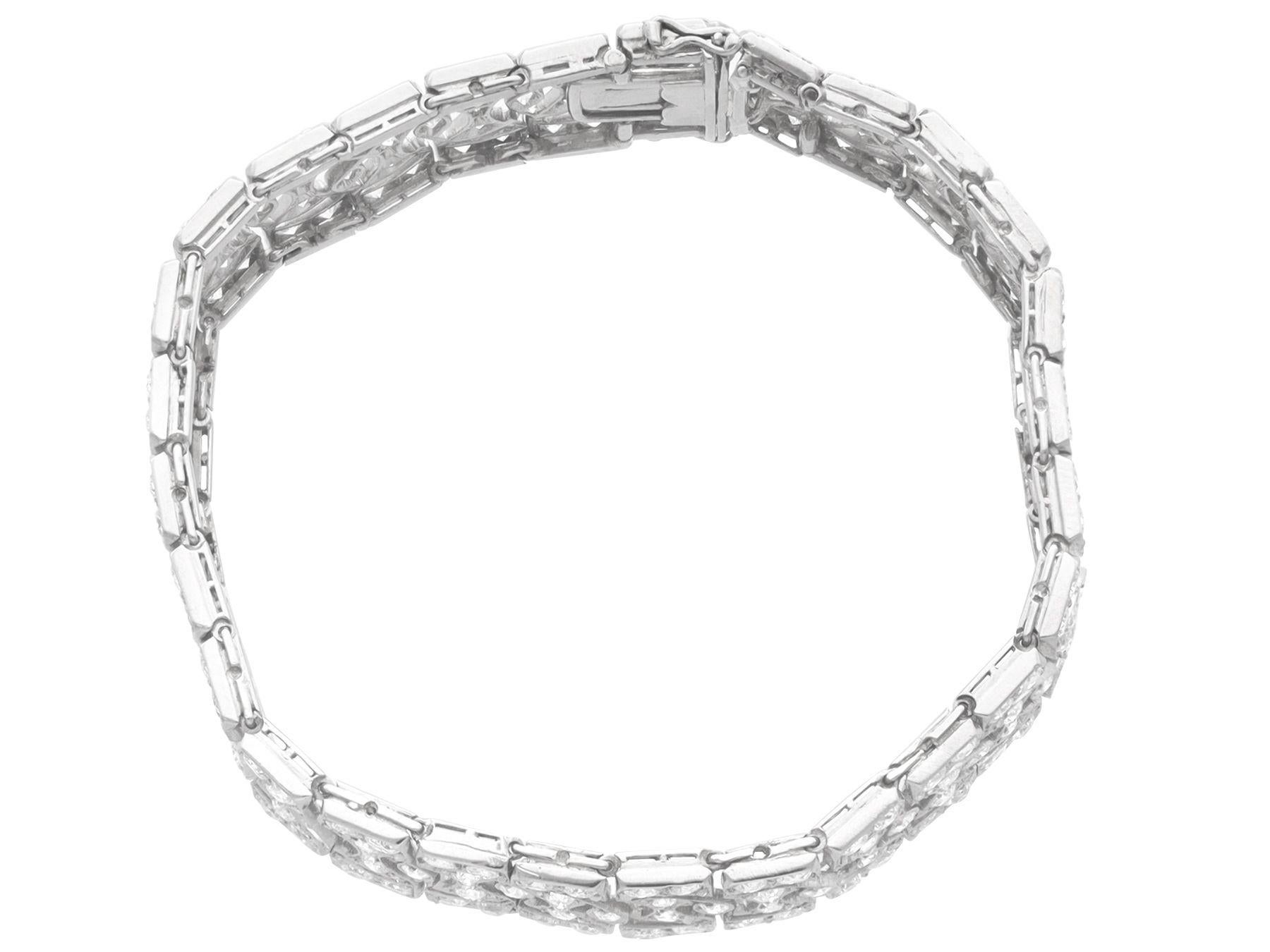 Round Cut Antique Art Deco French 10.16 Carat Diamond and Platinum Bracelet For Sale