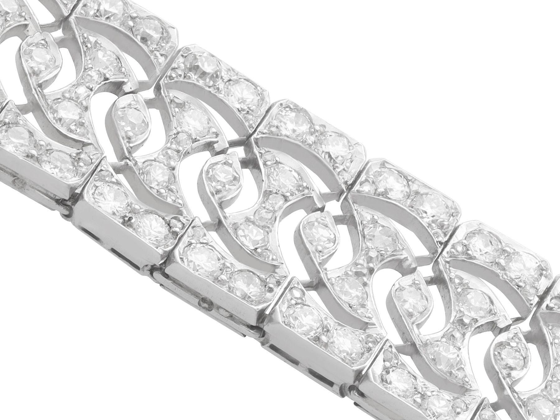 Antique Art Deco French 10.16 Carat Diamond and Platinum Bracelet In Excellent Condition For Sale In Jesmond, Newcastle Upon Tyne