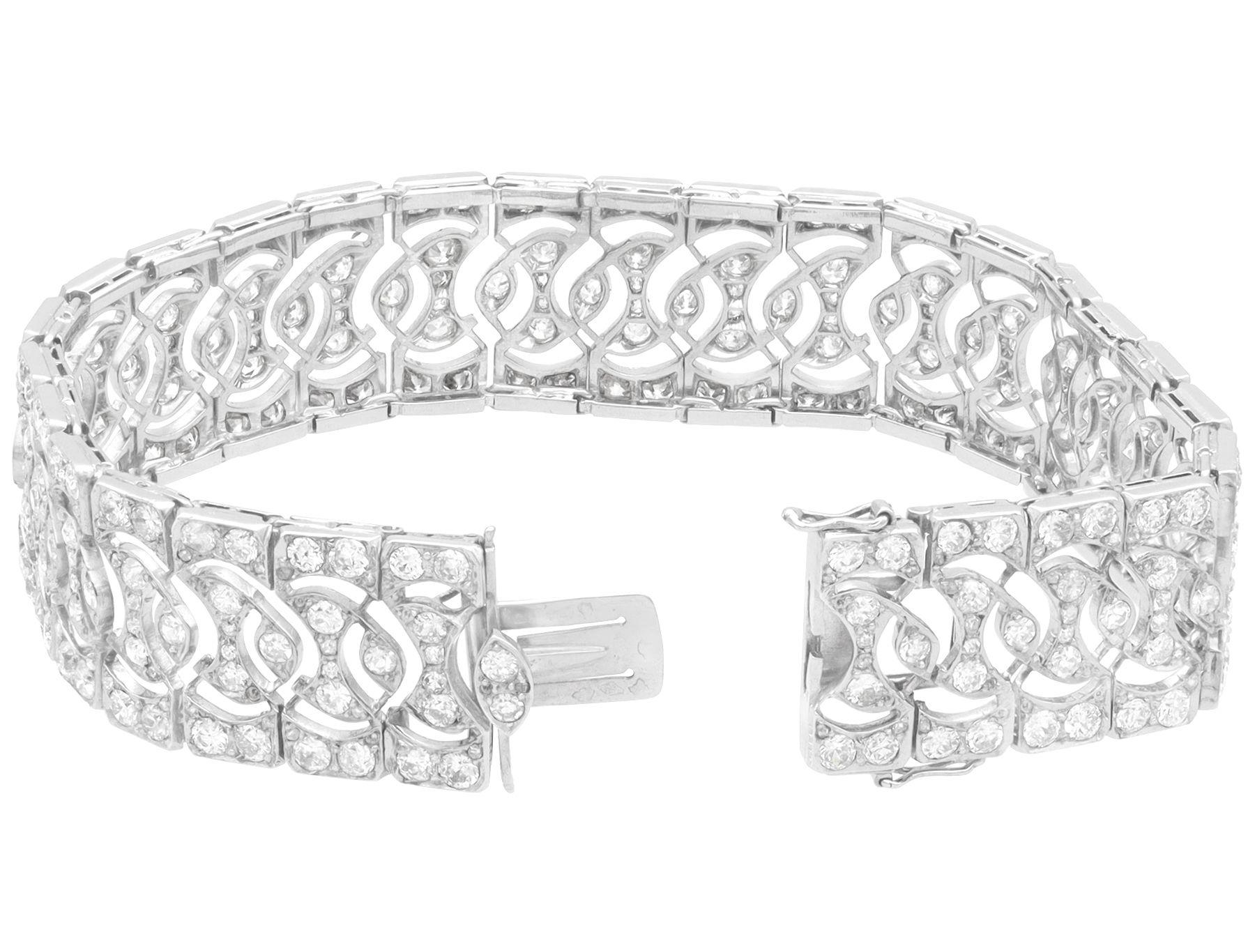 Antique Art Deco French 10.16 Carat Diamond and Platinum Bracelet For Sale 2