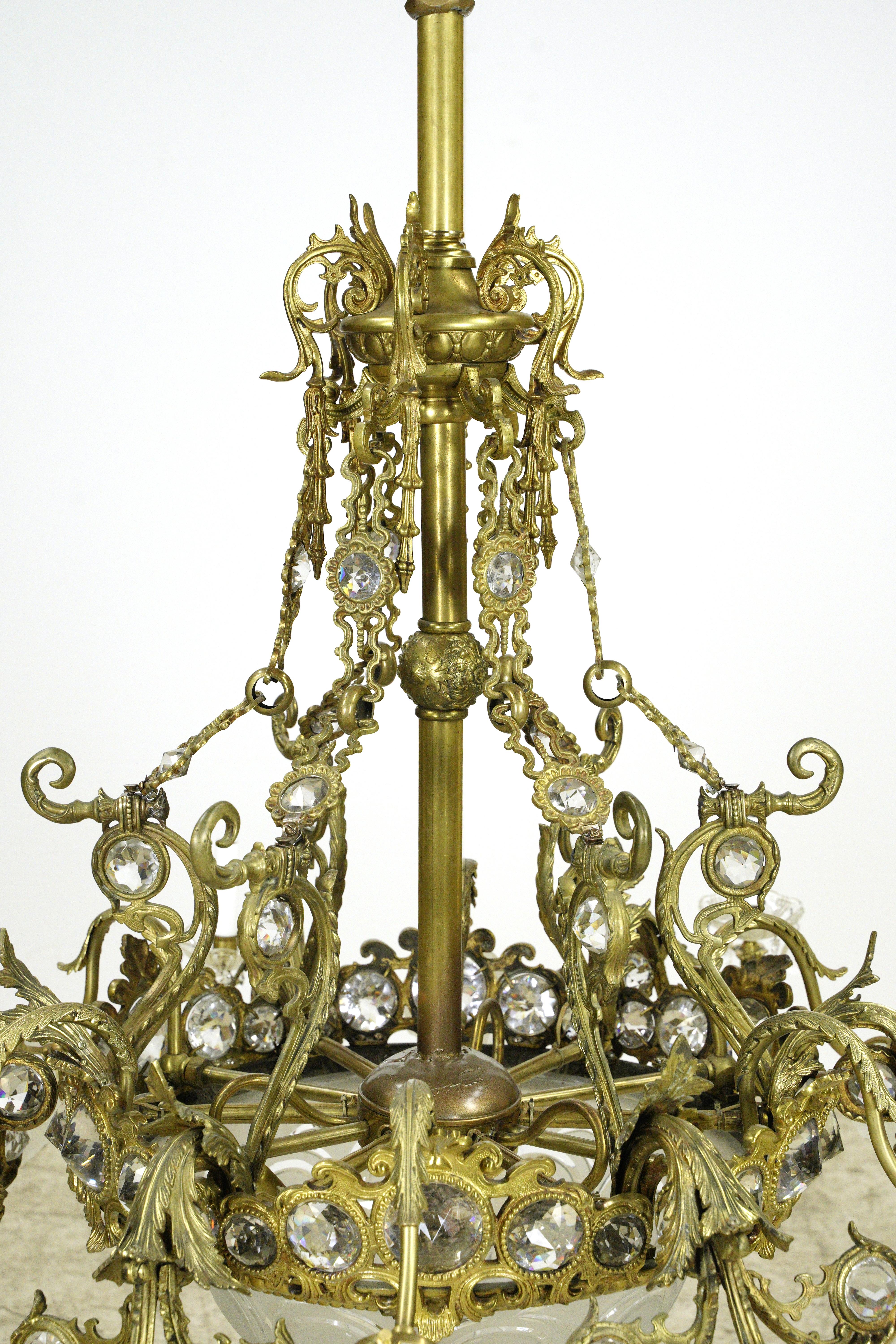 20th Century Antique French 12 Arm 15 Light Bronze & Glass Chandelier For Sale