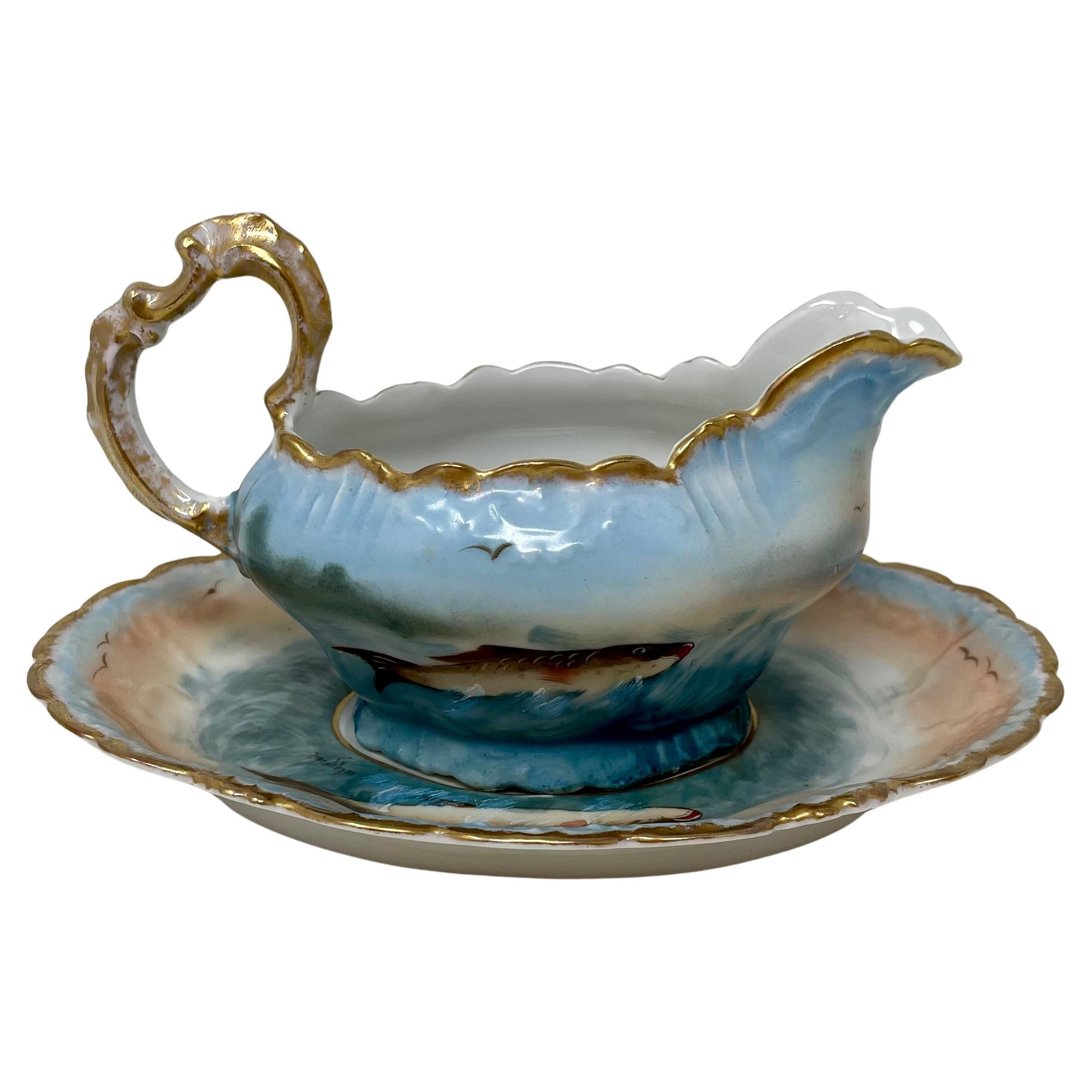 Antique French Servicio de 15 Piezas de Porcelana Azul y Dorada de Limoges, Circa 1870. 5
