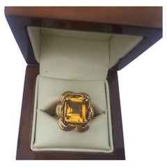 Retro French 18 Ct Gold Cocktail Ring Set with a Citrine