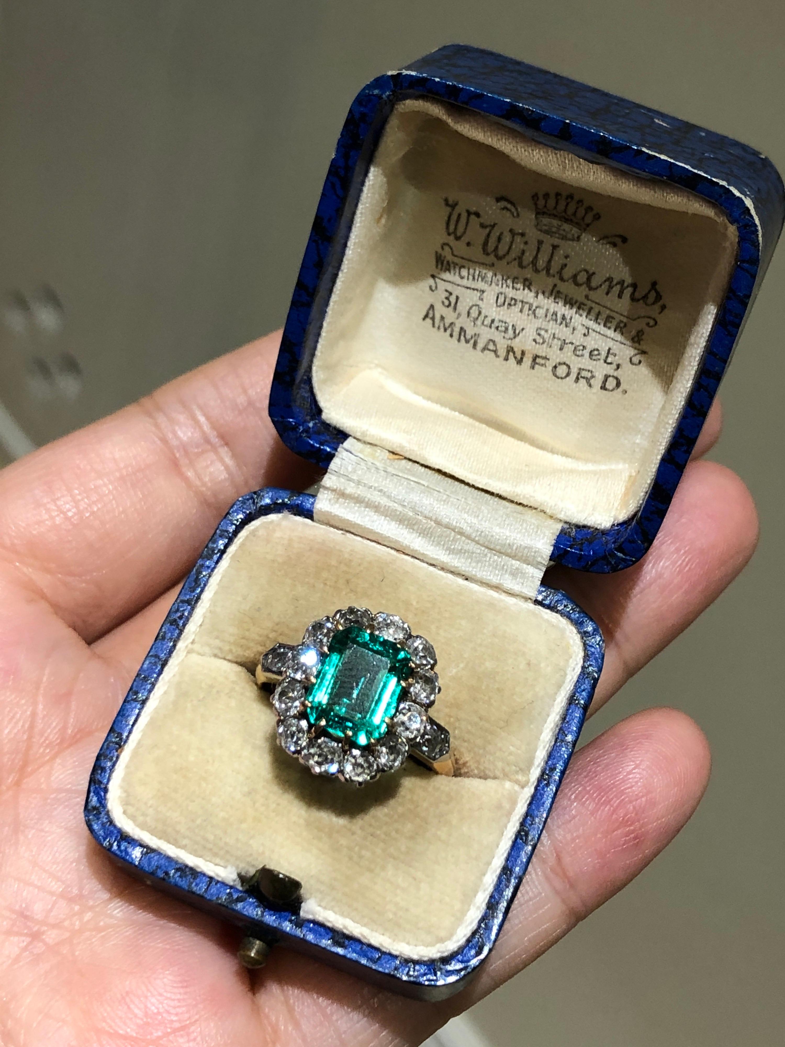 Baguette Cut Antique French 18 Karat Gold Colombia Emerald Diamond Cluster Ring
