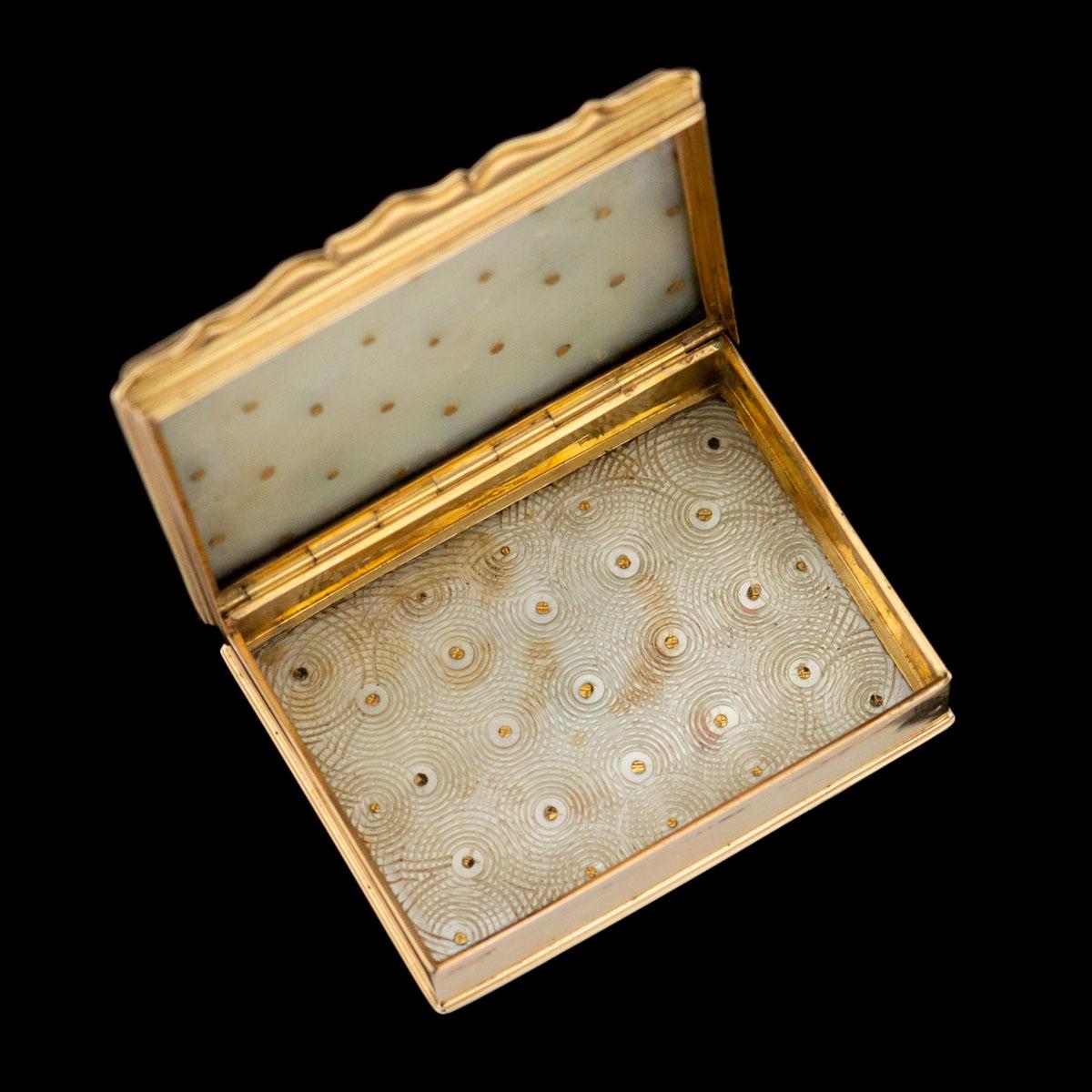 18th Century and Earlier Antique French 18-Karat Gold-Mounted Mother of Pearl Snuff Box, circa 1750
