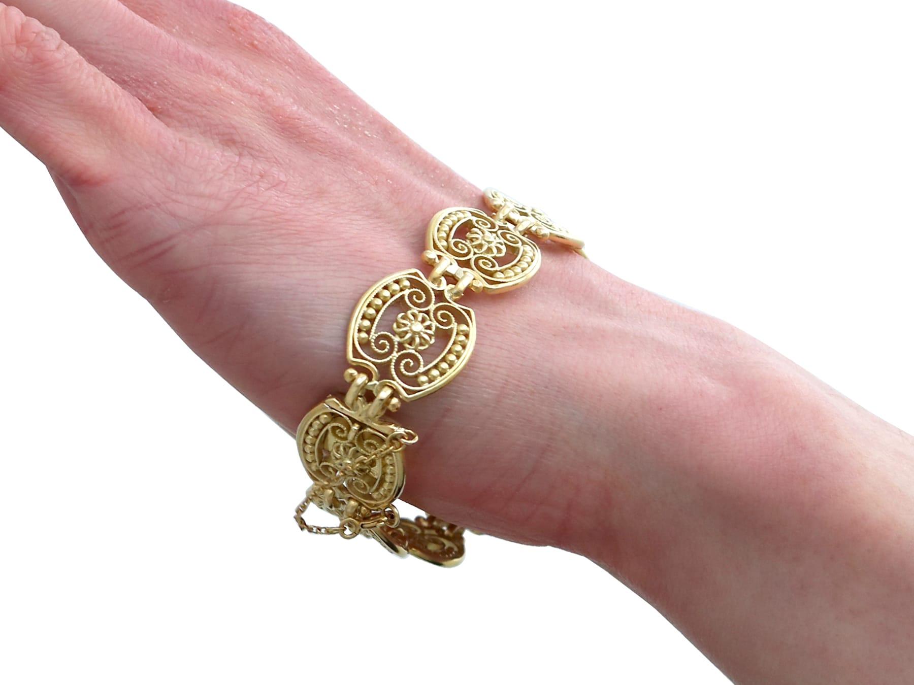 Antikes französisches Armband aus 18 Karat Gelbgold im Angebot 5
