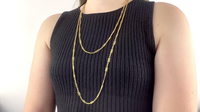 Antique French 18 Karat Yellow Gold Fancy Link Chain Necklace In Excellent Condition For Sale In Beverly Hills, CA