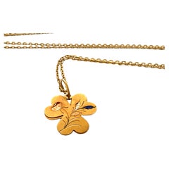Antiker französischer Kleeblatt-Anhänger aus 18 Karat Goldkette und 20 Karat Gold