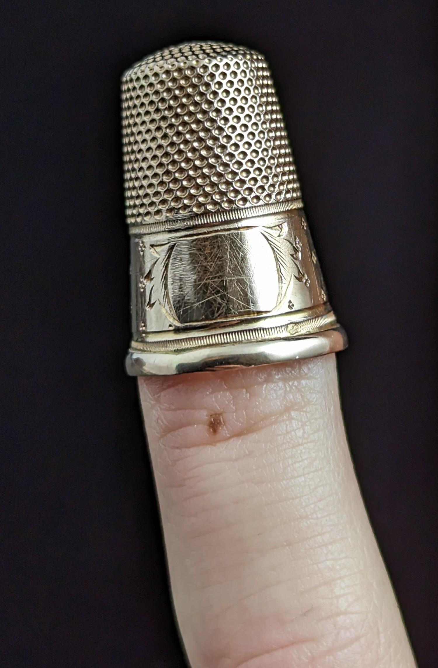 Antique French 18ct Gold Thimble, 19th Century 1
