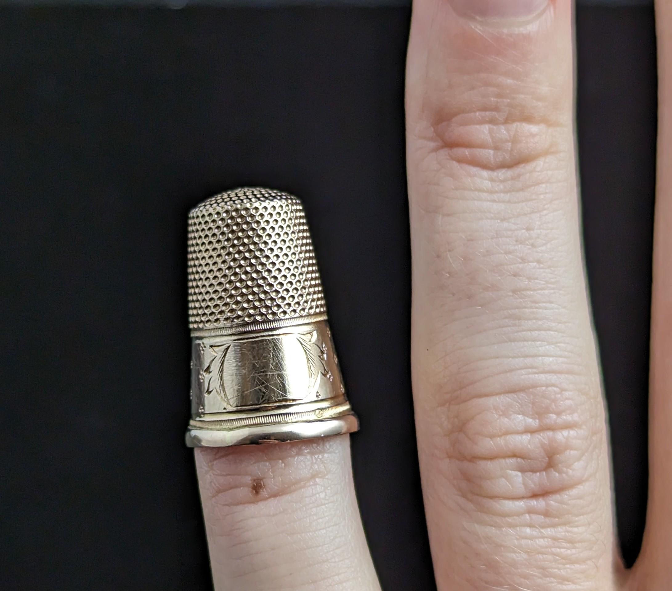 Antique French 18ct Gold Thimble, 19th Century 2