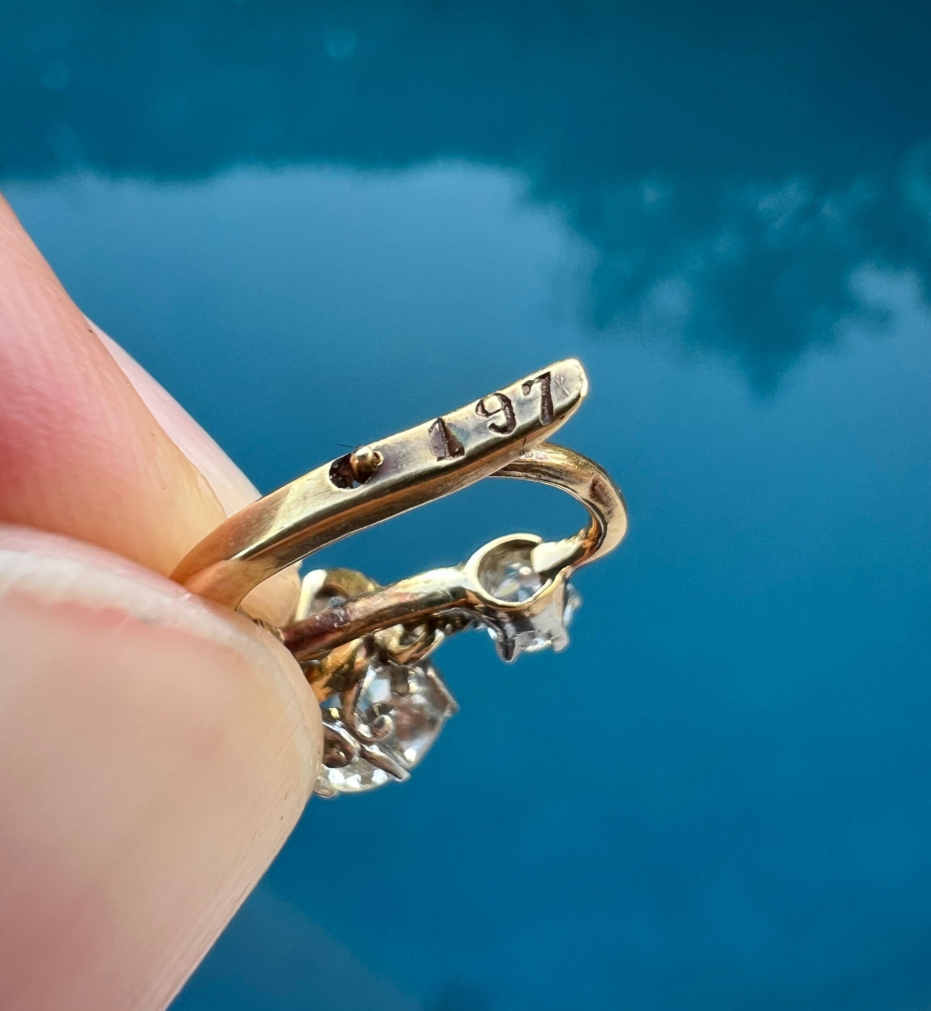 Boucles d'oreilles Antique French 18k 1.12ct Old European Cut Diamond 'Sleepers' (dormeuses) Bon état - En vente à Amsterdam, NL