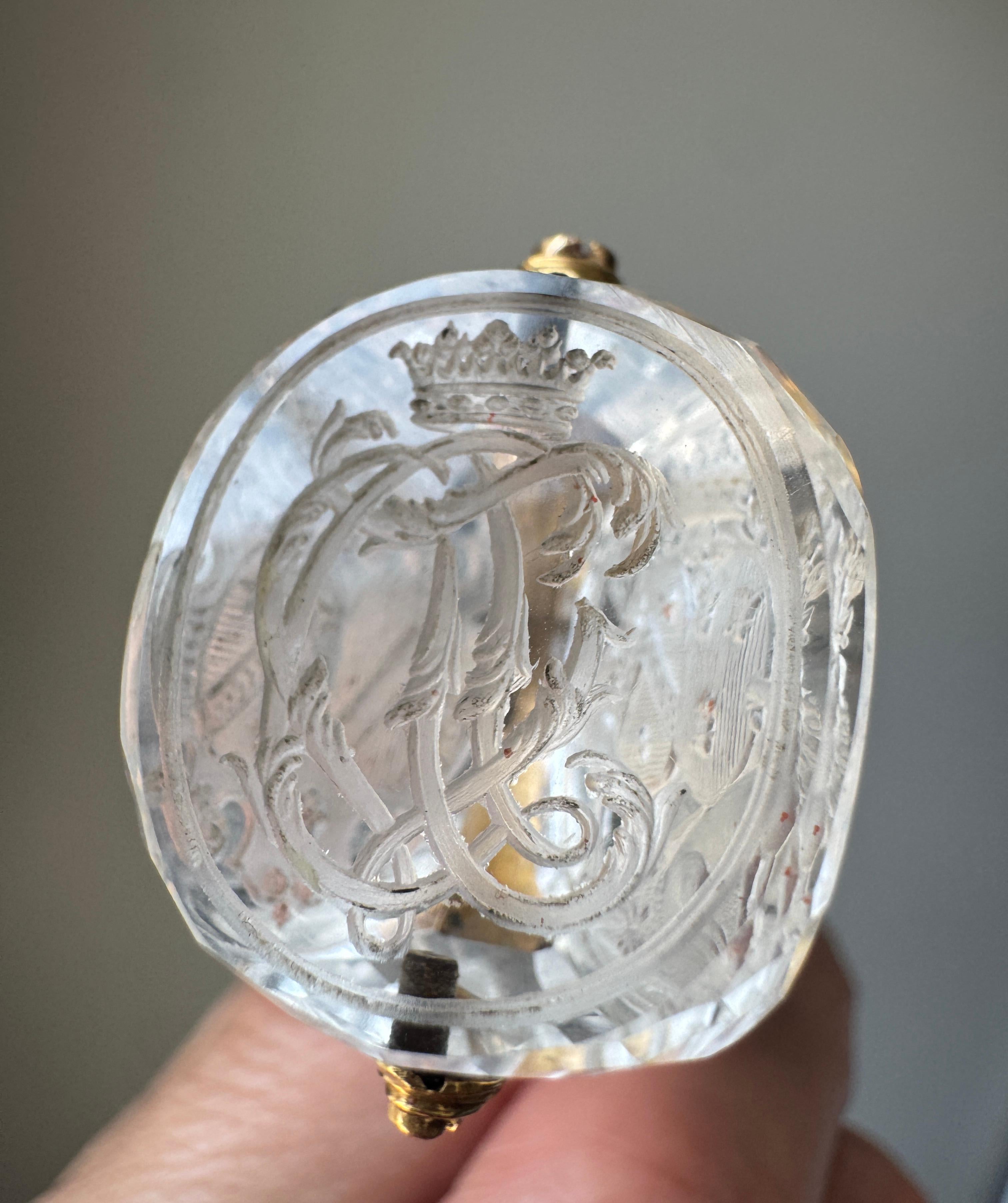 Antique French 18K Armorial Rock Crystal Swivel Fob with Unicorns and Dogs For Sale 5