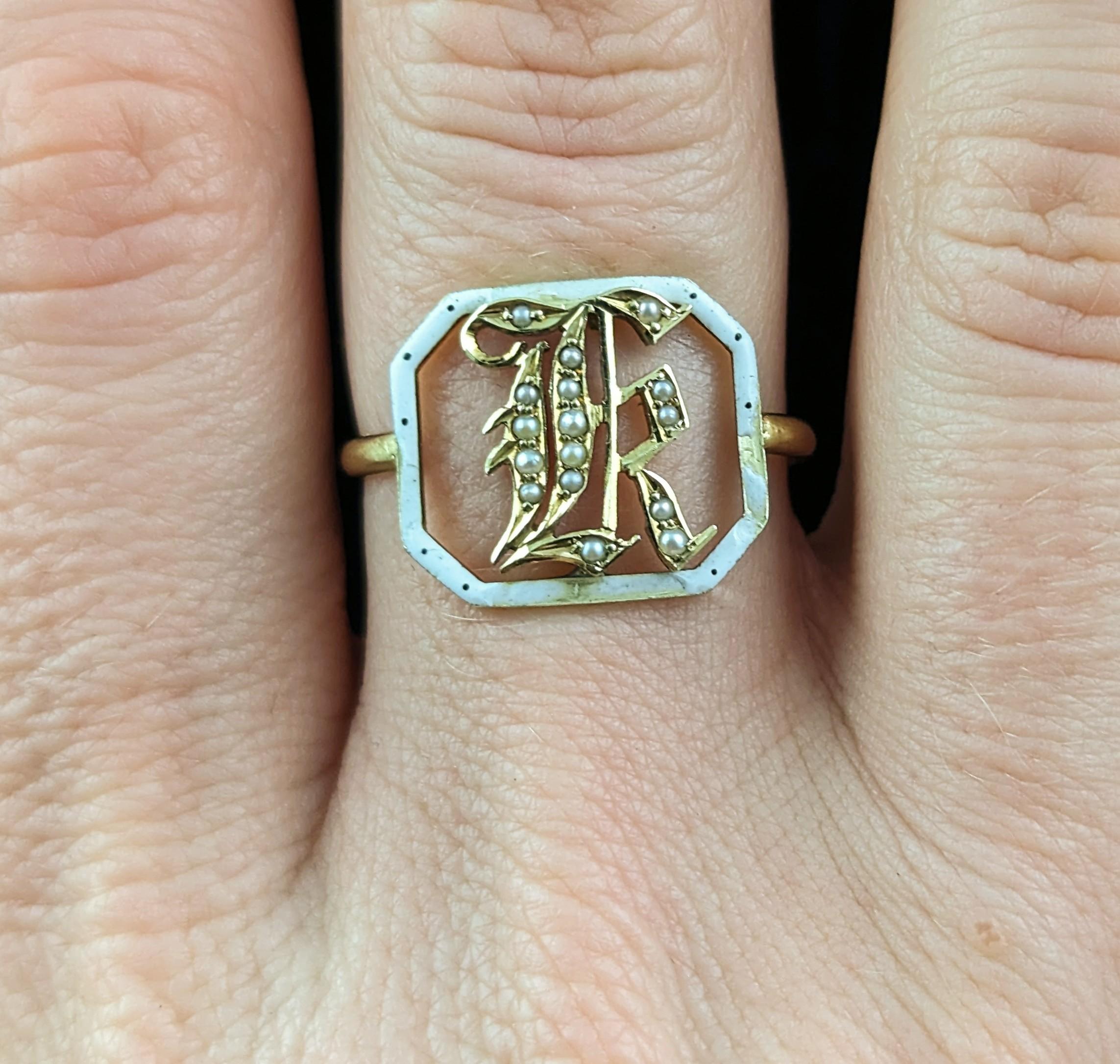 Antique French 18k gold and Pearl letter K ring, White Enamel, Conversion piece  In Fair Condition In NEWARK, GB