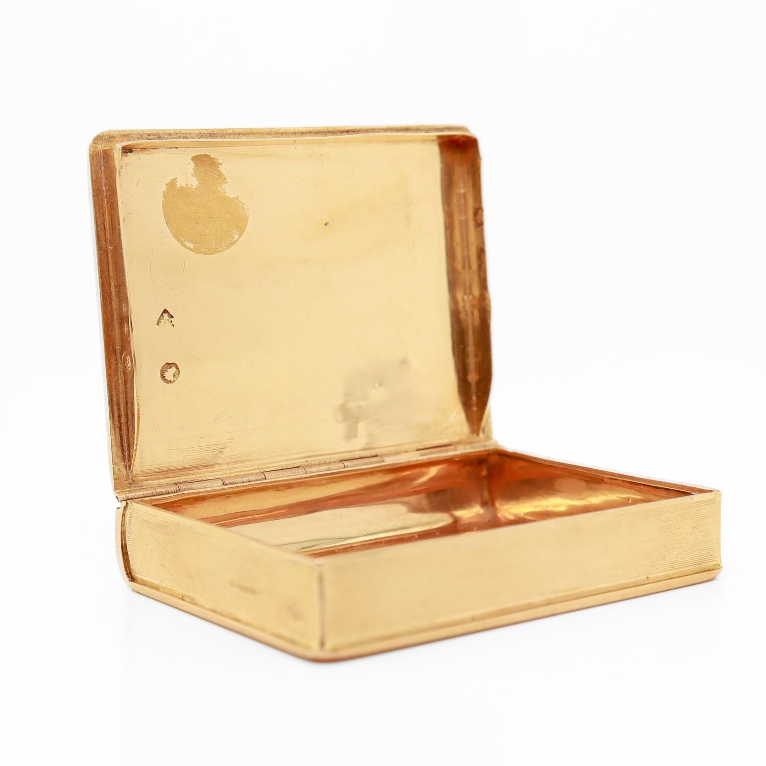 Antique French 18K Gold Figural Book Shaped Engine Turned & Engraved Snuff Box 11