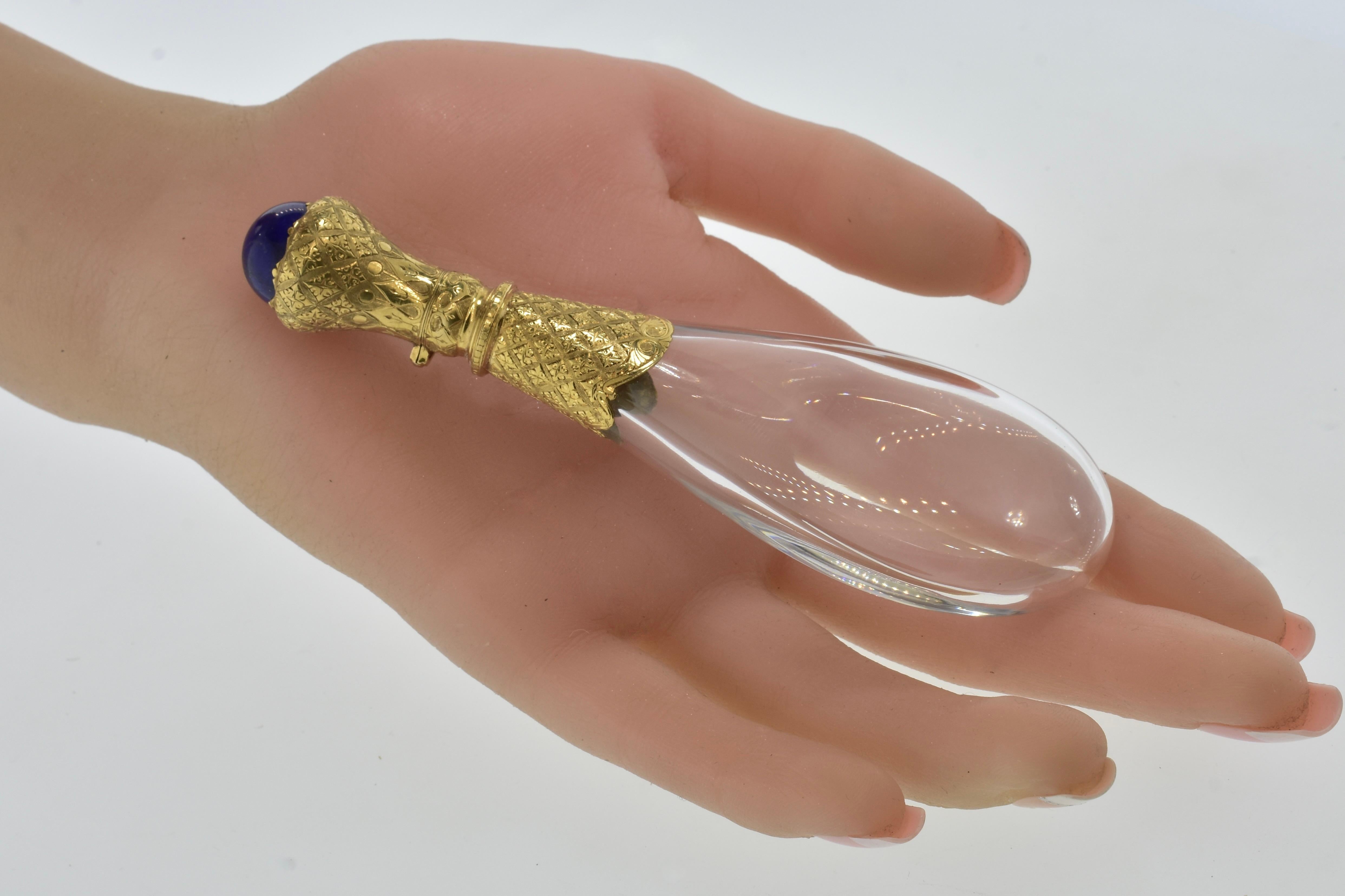 Ancienne bouteille de parfum en cristal de roche, Lapis et 18K, Auguste Fraumont, 1850 Excellent état - En vente à Aspen, CO