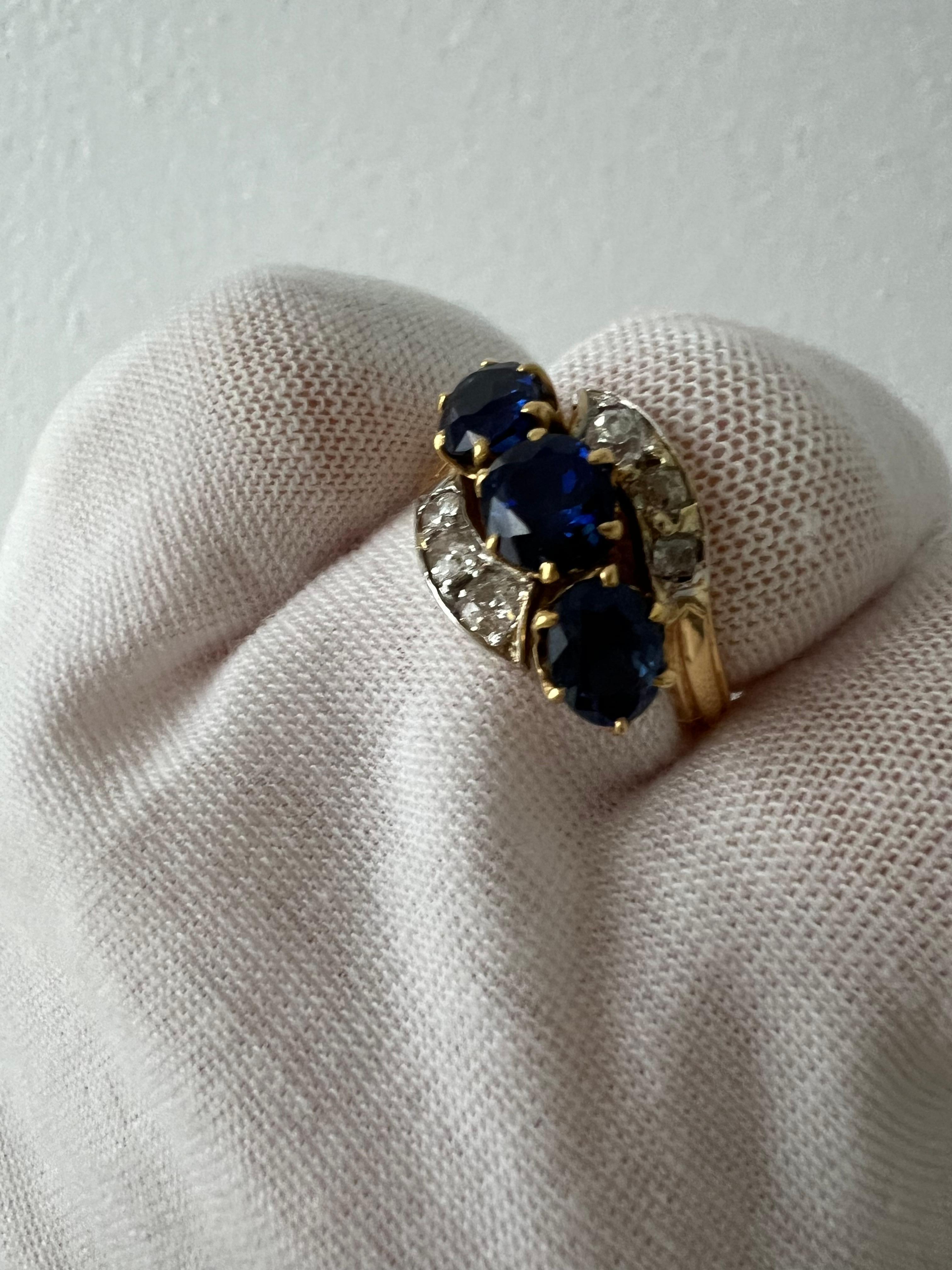 Women's or Men's Antique French 18K Yellow Gold Diamond and Three Stone Sapphire ByPass Ring. For Sale