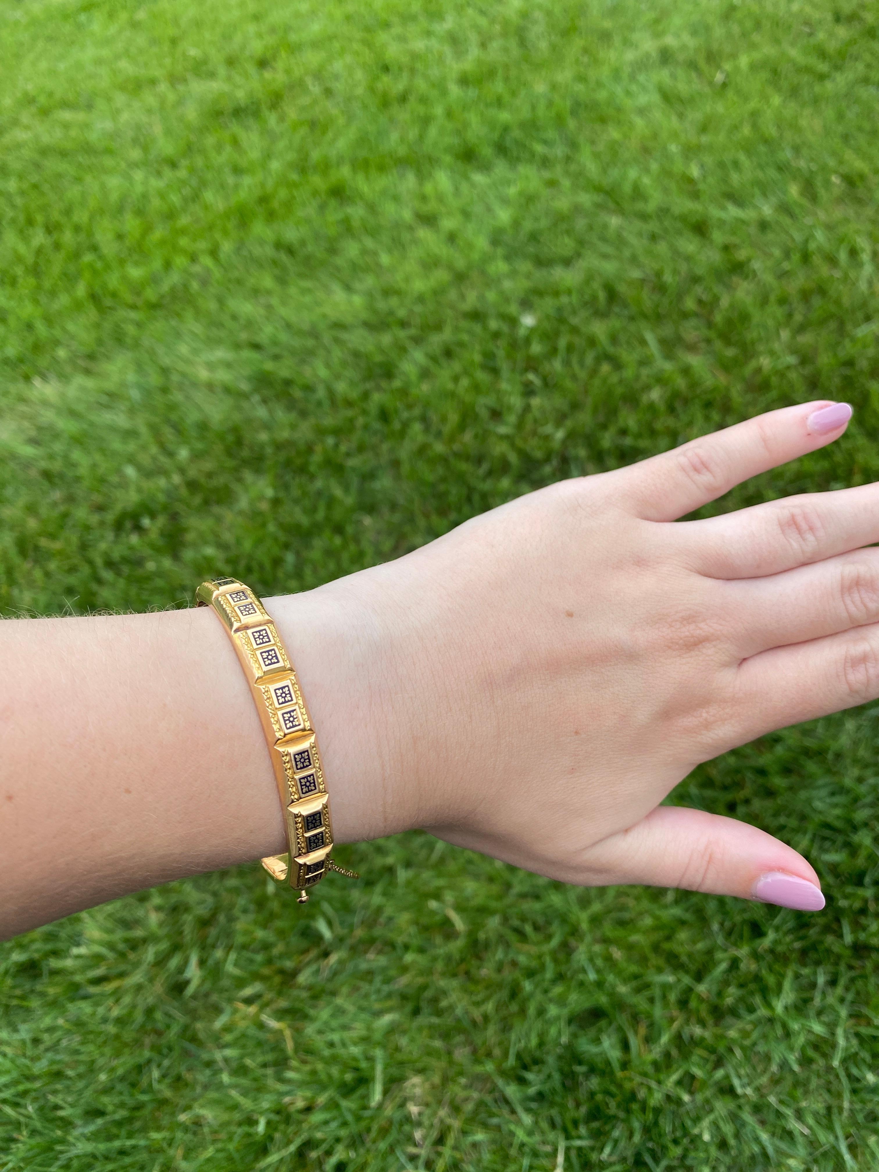 Antique French 18k Yellow Gold Enamel Bangle Bracelet, Length 6.75 Inches For Sale 2