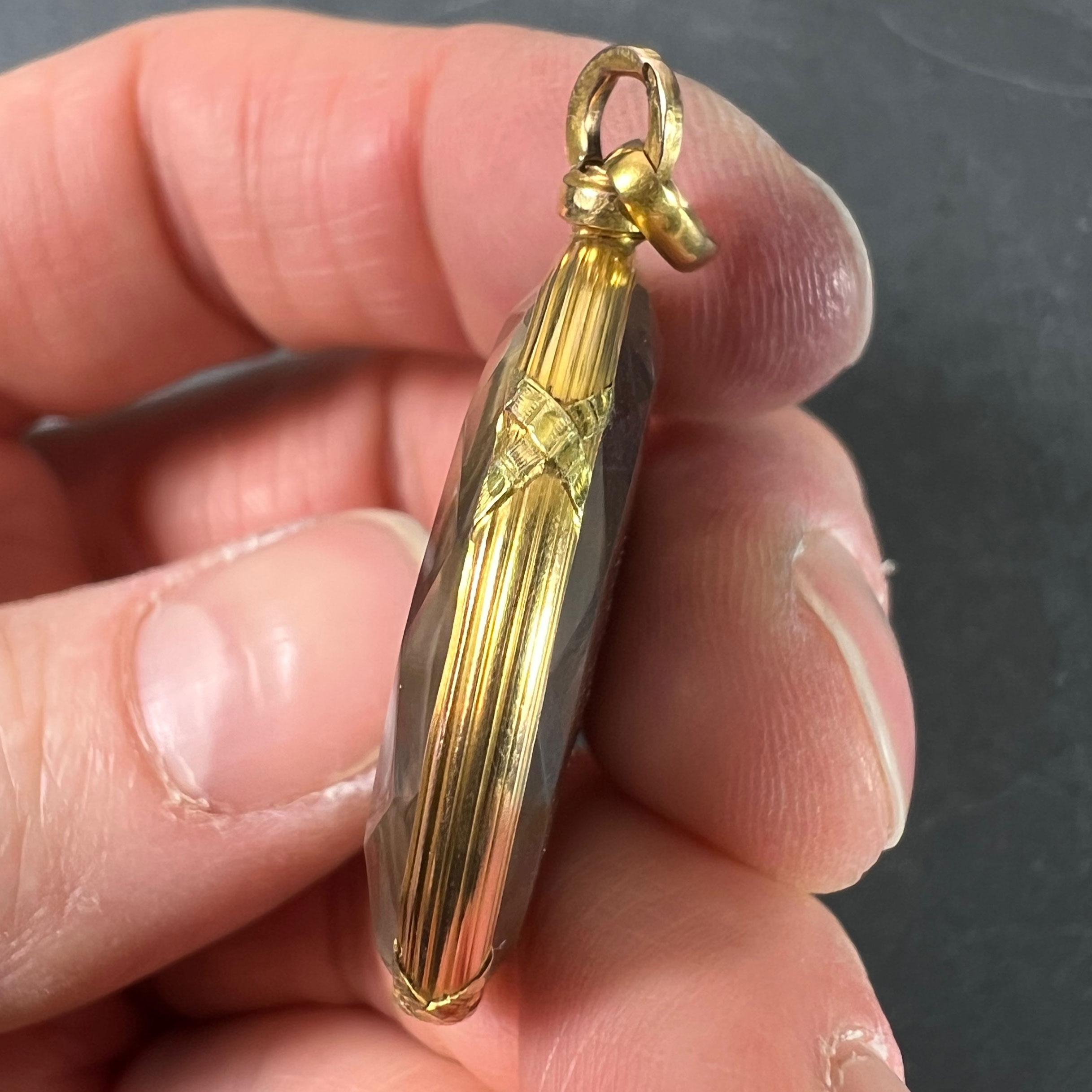 Pendentif photo en verre facetté Antique French en or jaune 18K en vente 3