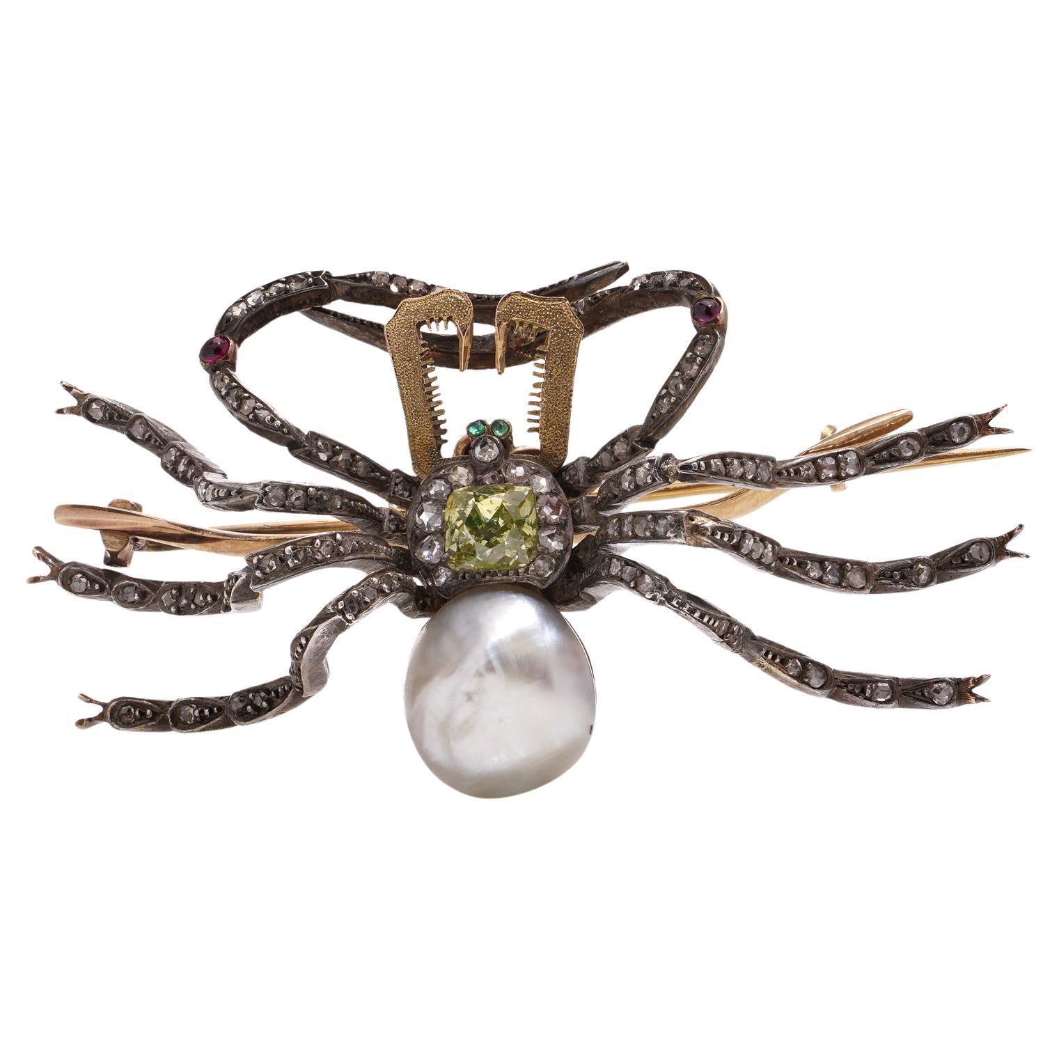 Antike französische Spinnenbrosche aus 18 Karat Gold und Silber mit gelbem Diamant und Perle