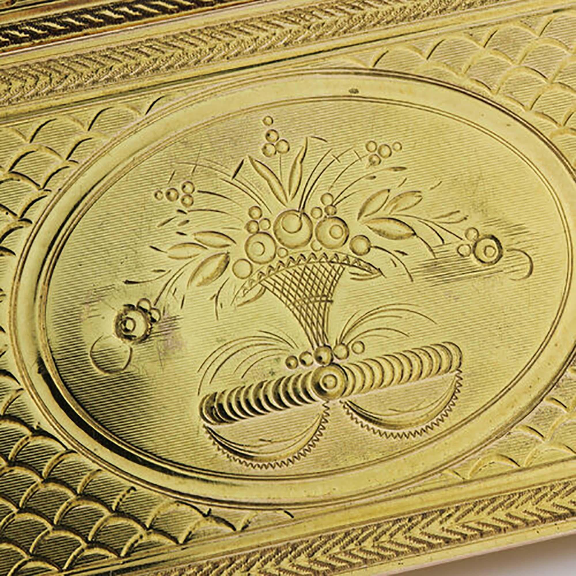 Boîte française d'antiquités en or jaune 18 carats en vente 1