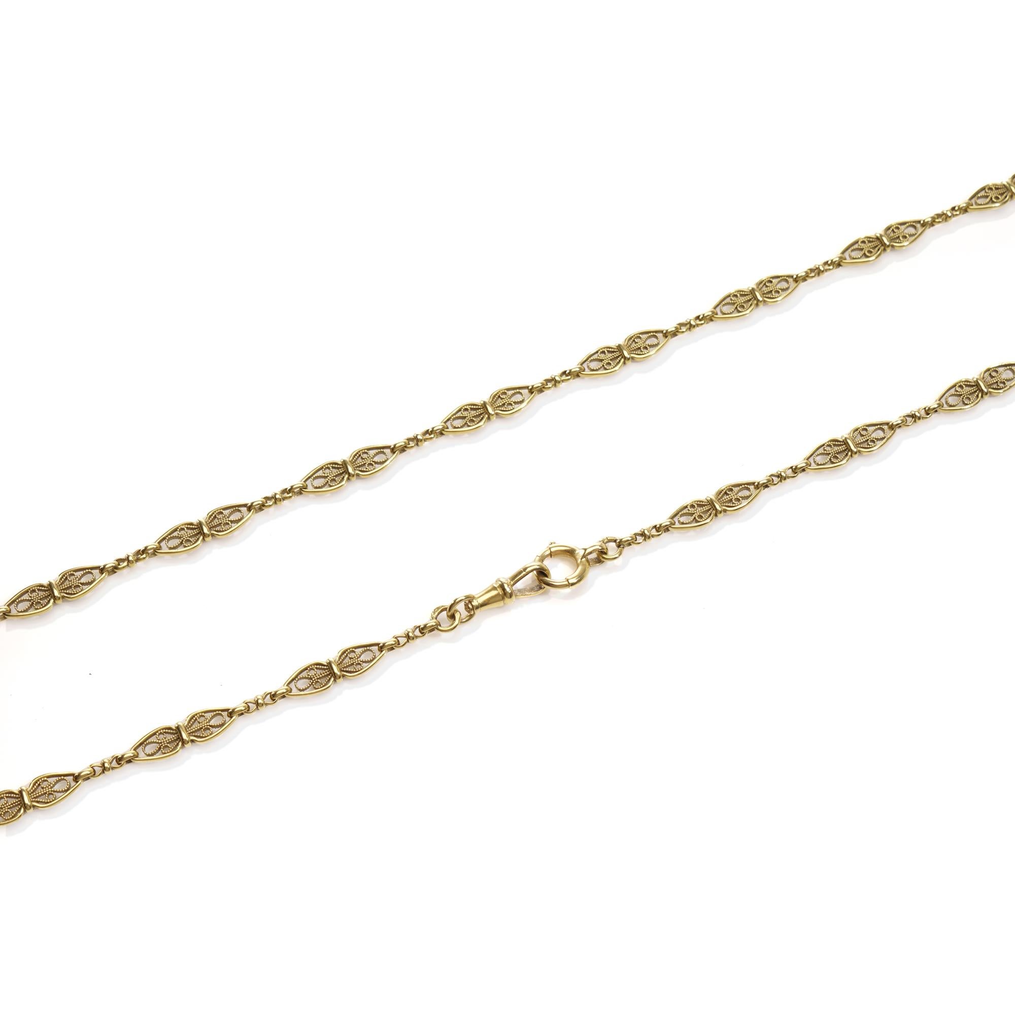 Antique French 18kt Yellow Gold Long Fancy Link Chain Necklace In Excellent Condition For Sale In Braintree, GB