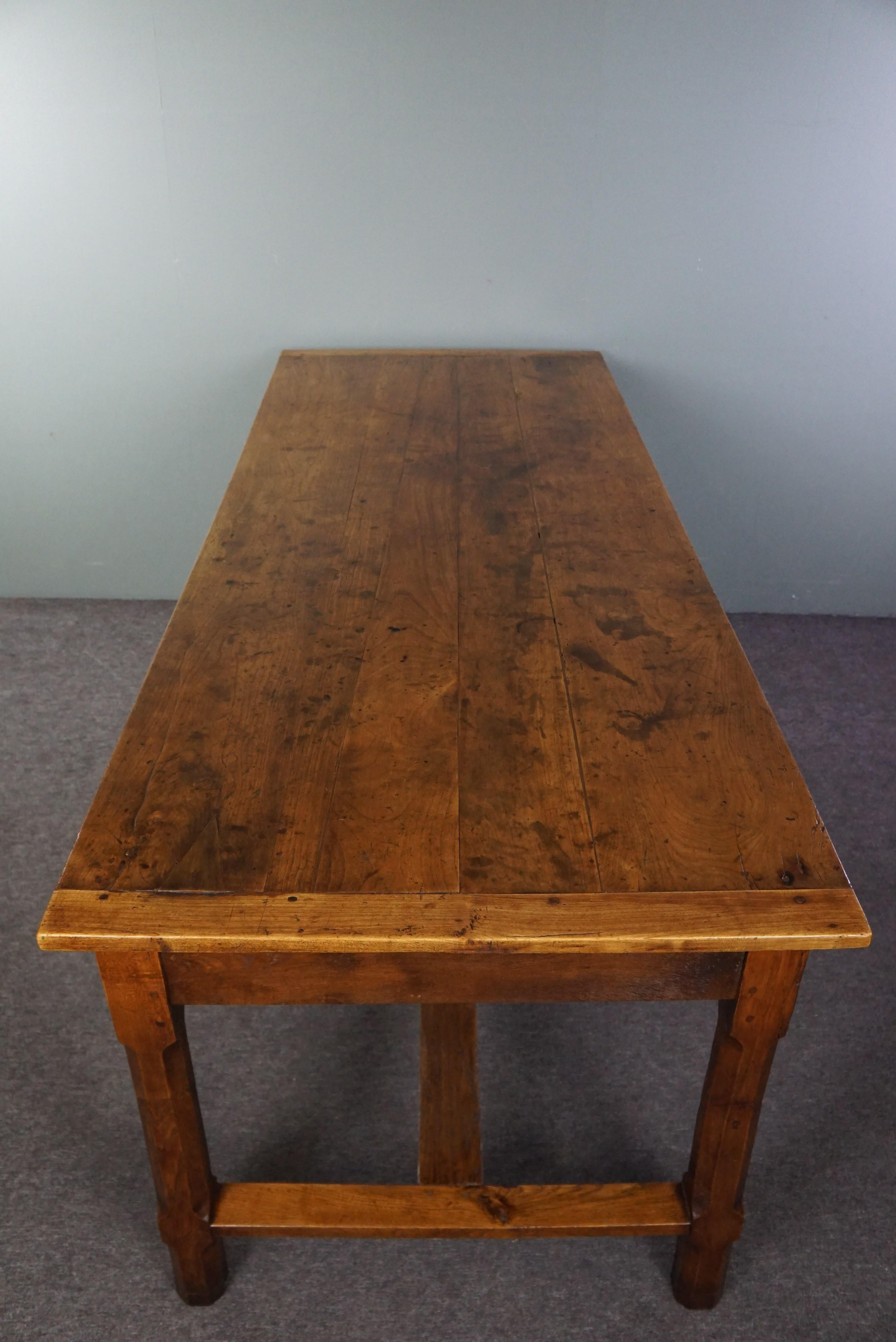 Antique French 18th-century dining table with drawer and cutting board For Sale 1