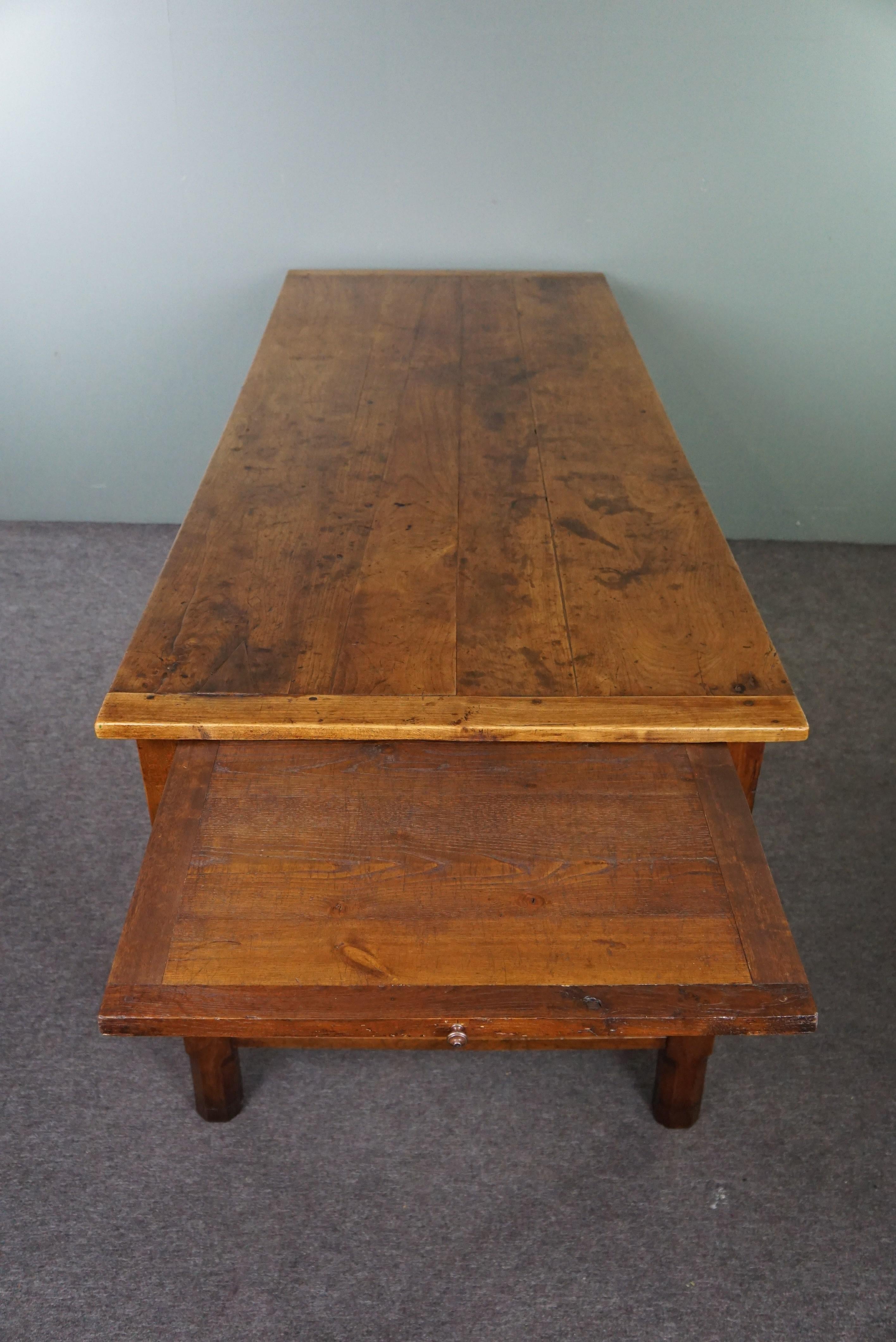 Antique French 18th-century dining table with drawer and cutting board For Sale 2