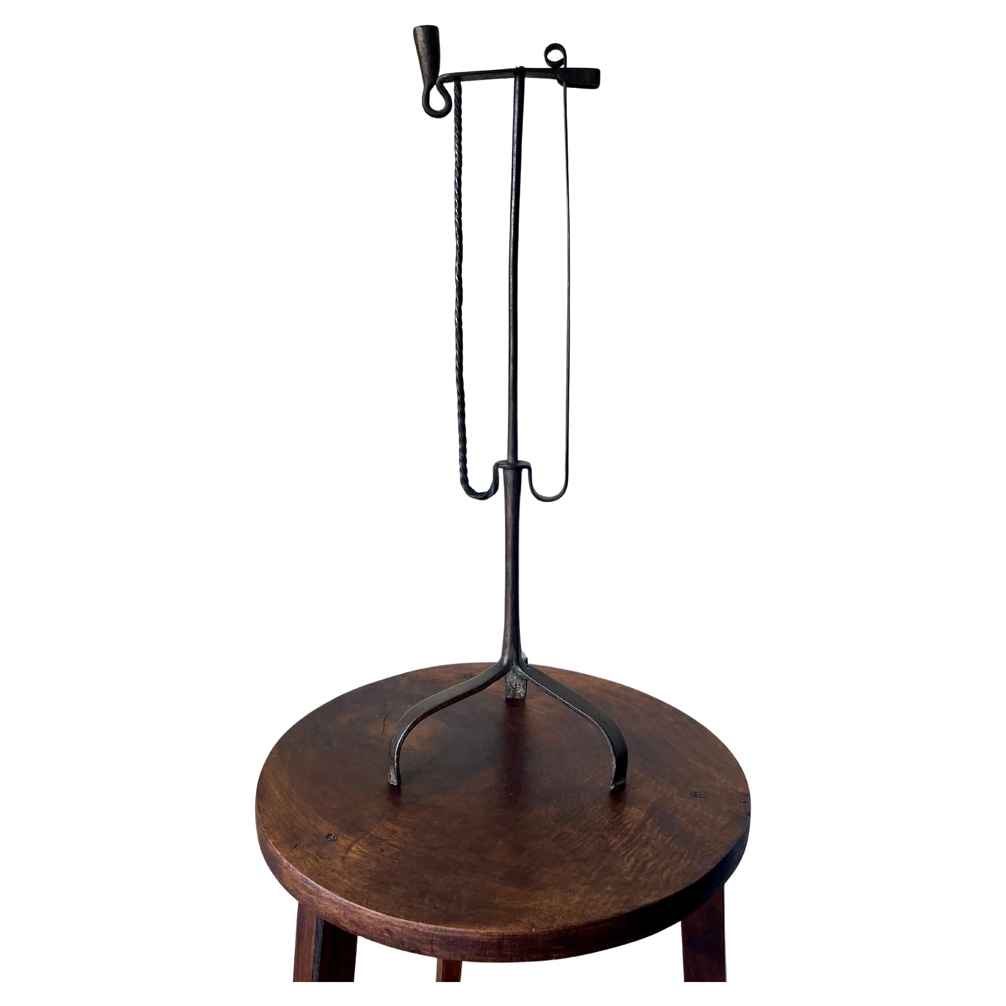 Antique French del 18° secolo, portacandele e ceri in ferro forgiato a mano