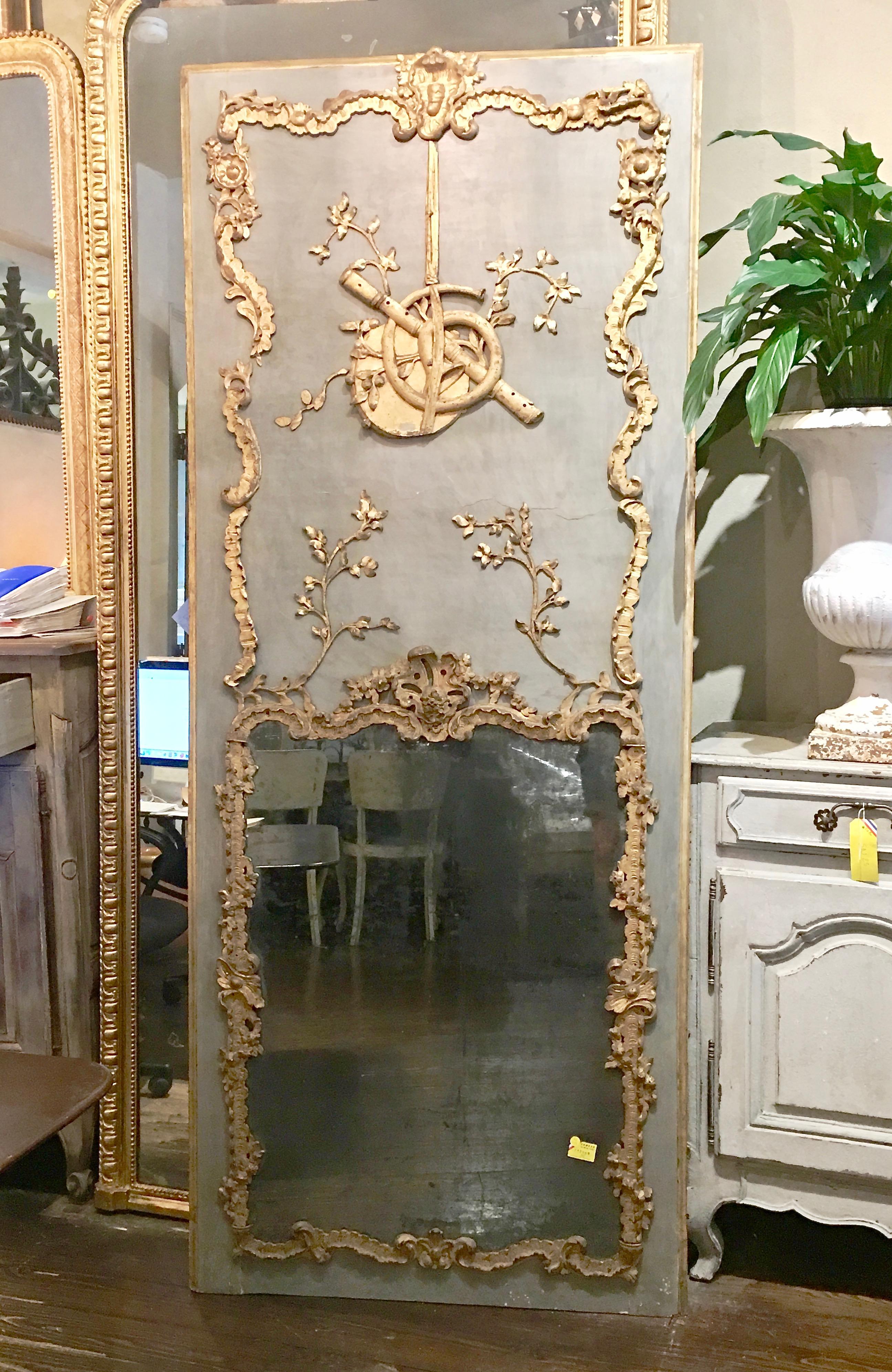 Antique French 18th Century Period Regence Trumeau  In Fair Condition For Sale In New Orleans, LA