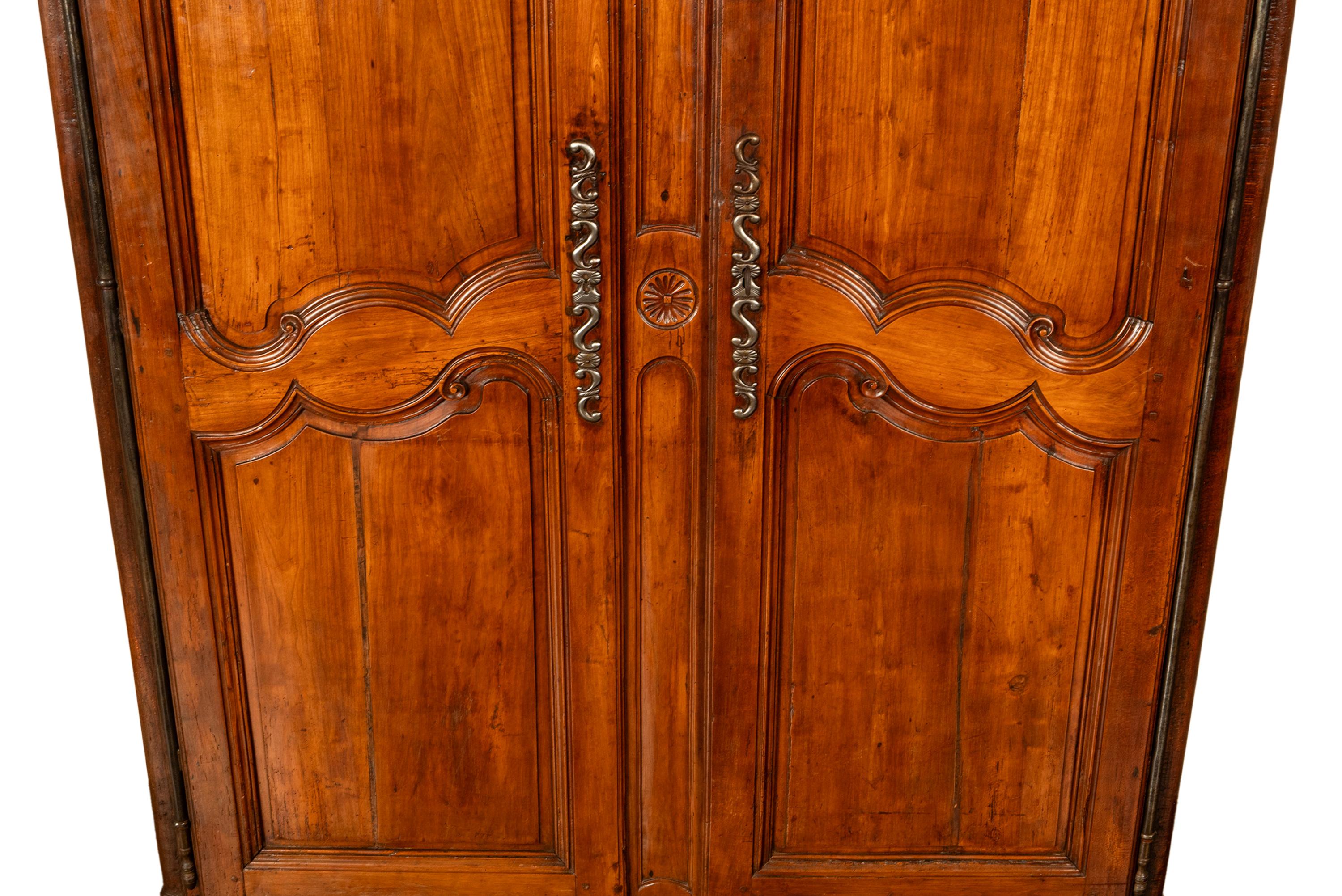 Ciliegio Antique French 18th Century Provincial Carved Cherry Wood Armoire Wardrobe 1780 in vendita