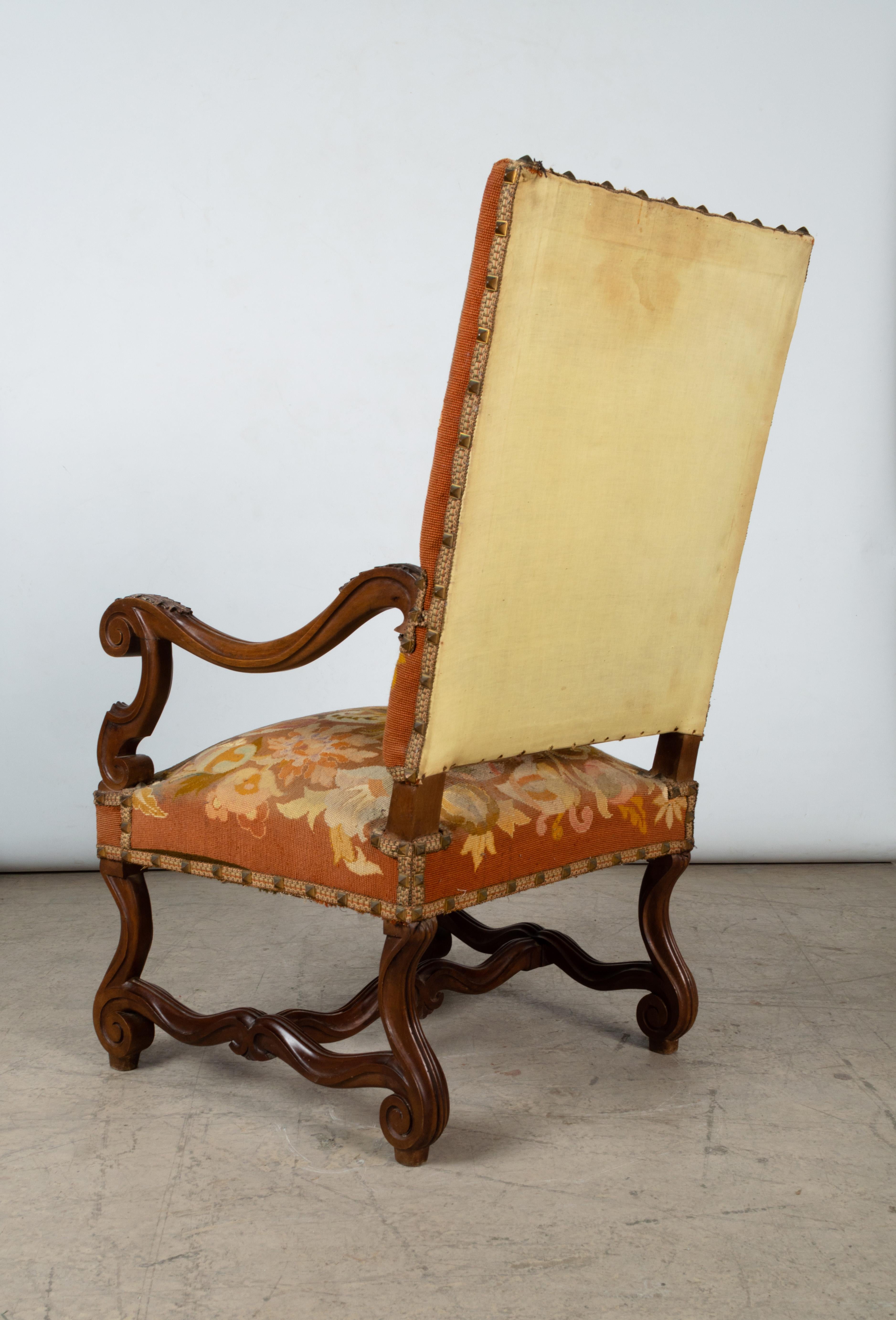 Antique French 18th Century Walnut Elbow Fauteuil Armchair, circa 1720 For Sale 5